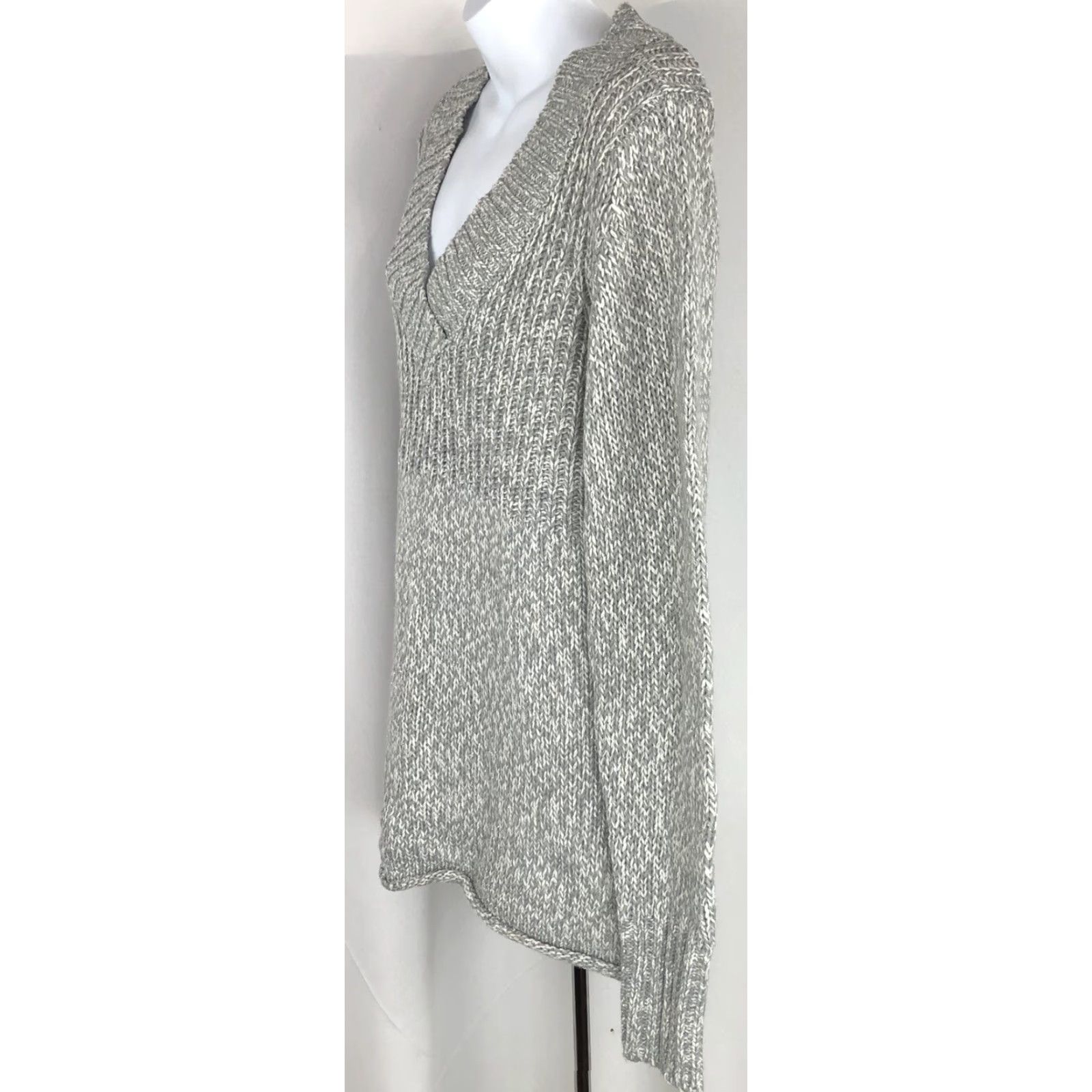 Vintage Arizona tunic sweater 1X gray metallic V-neck long sleeve Pullover Woman 1X - Gray - Knit - Casual Bohemian style Size XL / US 12-14 / IT 48-50 - 2 Thumbnail