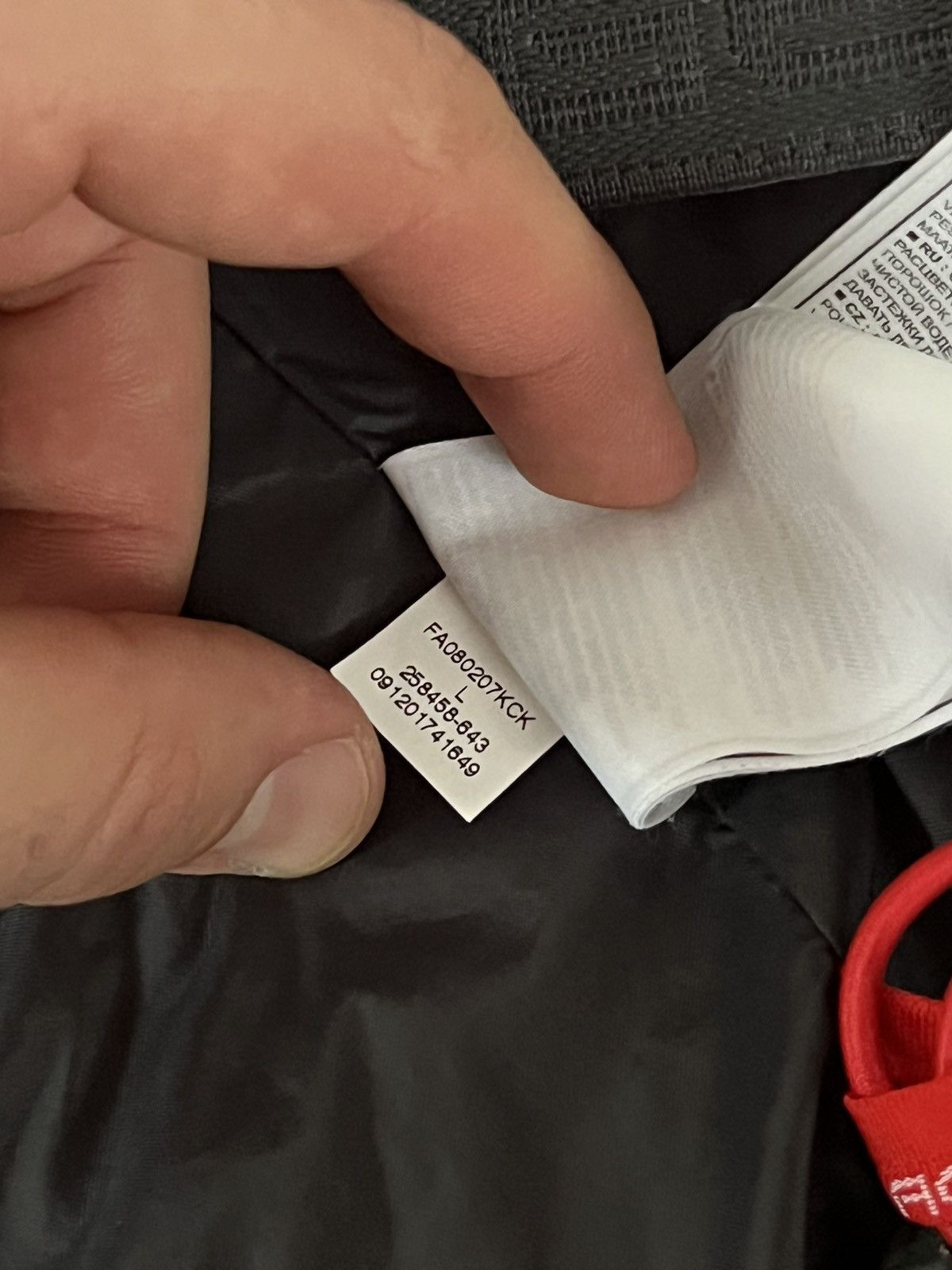 Nike ACG Vintage Nike Acg Waterproof Gorpcore Red Men’s Reg Jacket Size US L / EU 52-54 / 3 - 22 Thumbnail