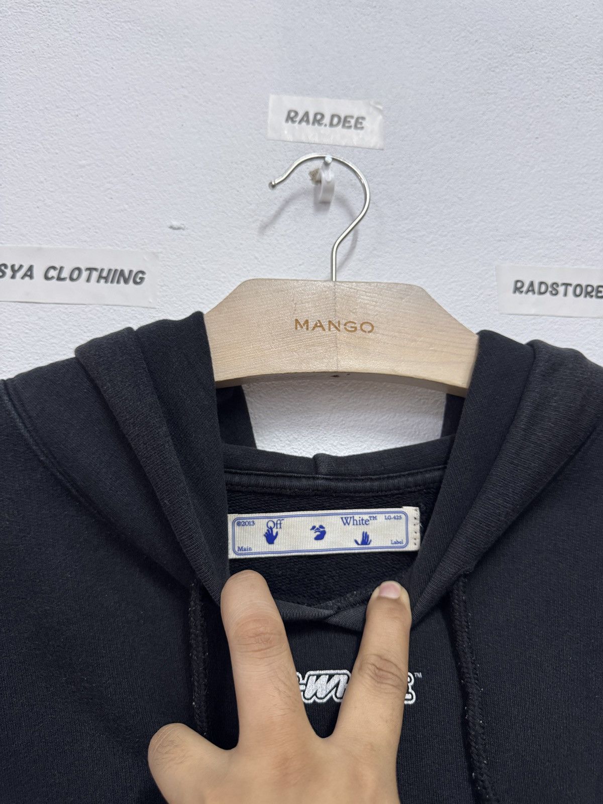 Off-White Off-White Oversize Fit Marker Arrows Hoodie Size US L / EU 52-54 / 3 - 7 Thumbnail