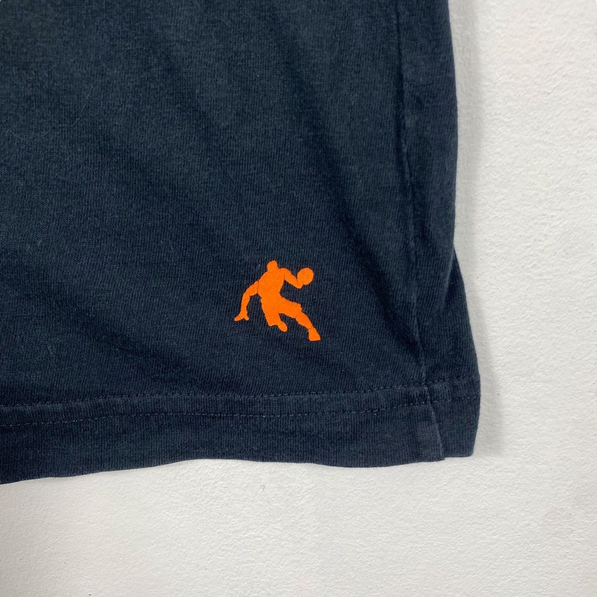 Vintage Vintage 00's AND1 In The Paint Graphic Tee Shirt Large Size Size US L / EU 52-54 / 3 - 6 Thumbnail