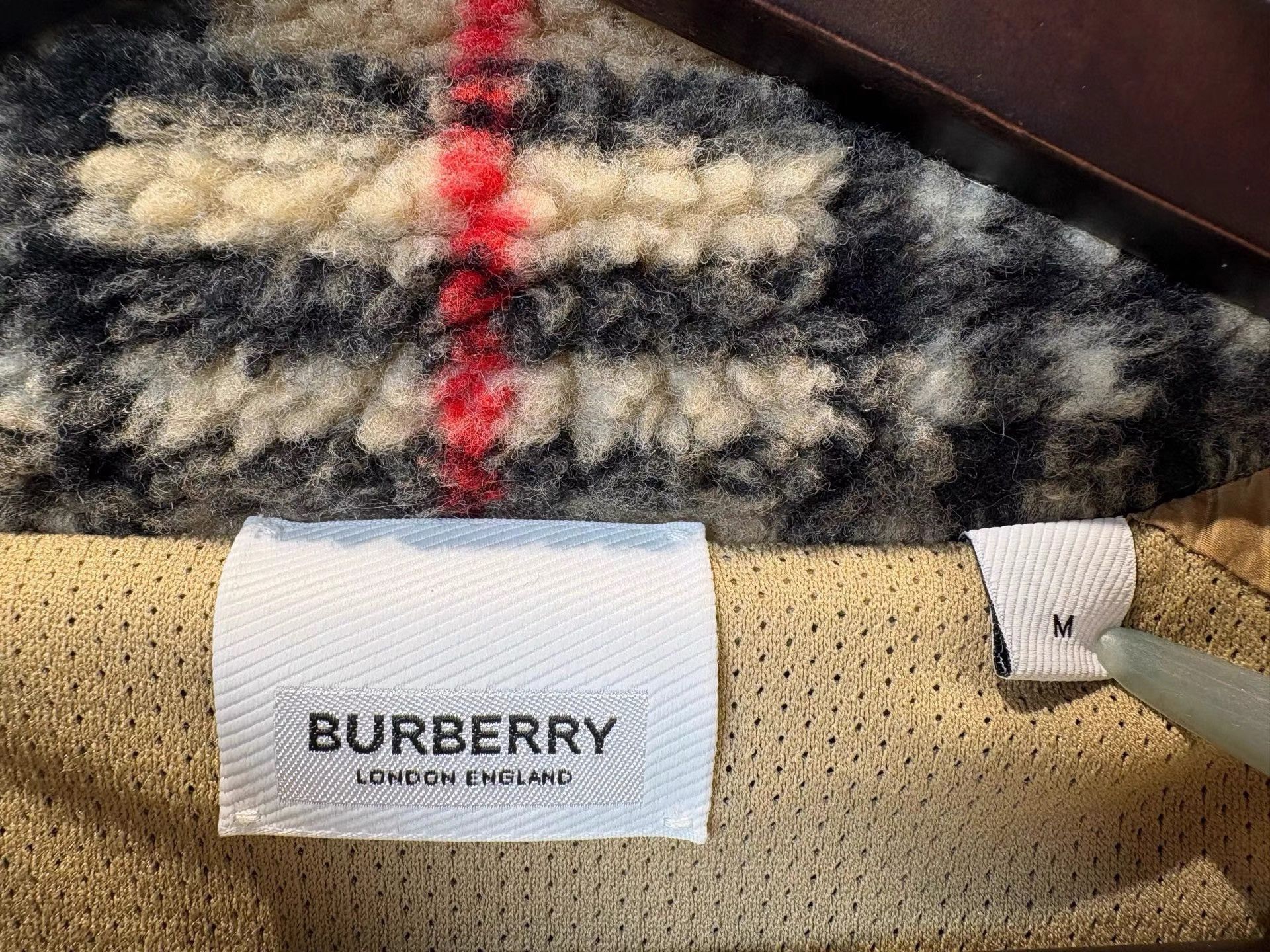 Burberry Burberry Khaki Check Teddy Fleece Zip Jacket K36 Size US M / EU 48-50 / 2 - 3 Thumbnail