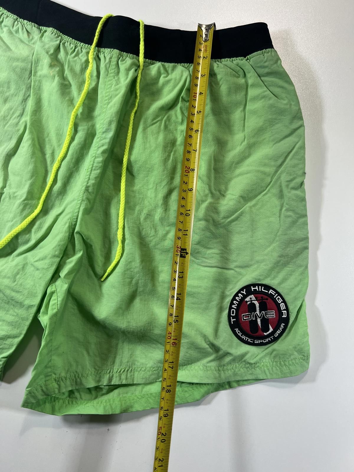 Tommy Hilfiger Vintage Hilfiger Green and Blue Men's shorts XL Size US 36 / EU 52 - 10 Thumbnail