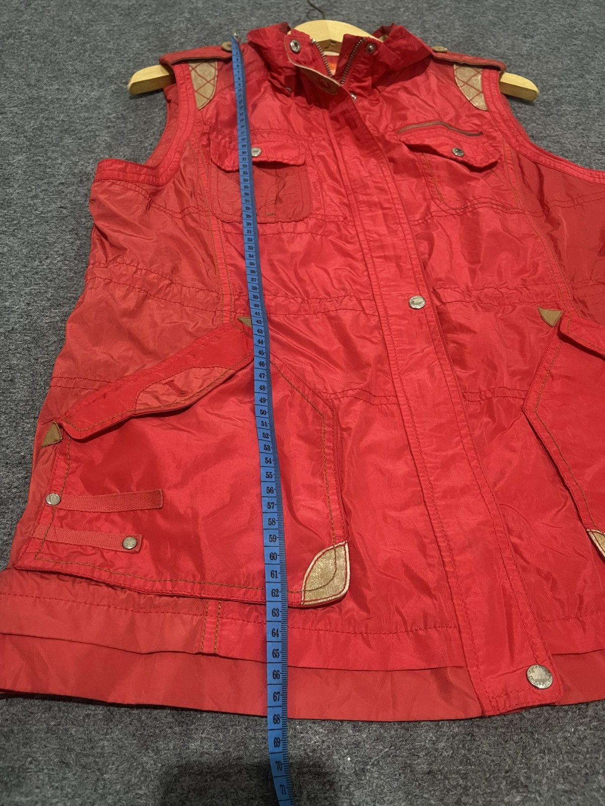 Japanese Brand Vintage Crocodile red utility vest 🔥 Size US L / EU 52-54 / 3 - 11 Thumbnail