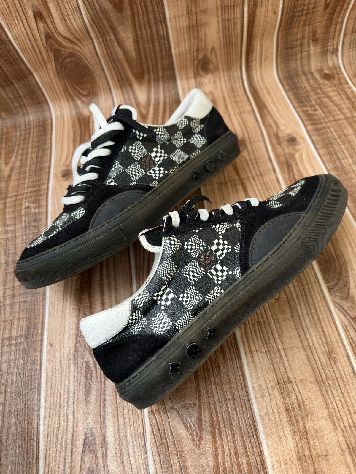 Louis Vuitton LV Ollie Black Plaid Monogram Sneakers Size US 10 / EU 43 - 14 Thumbnail