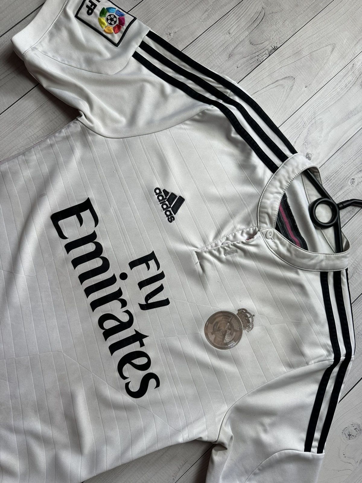 Adidas × Vintage Vintage Real Madrid soccer jersey size S adidas Size US S / EU 44-46 / 1 - 4 Thumbnail