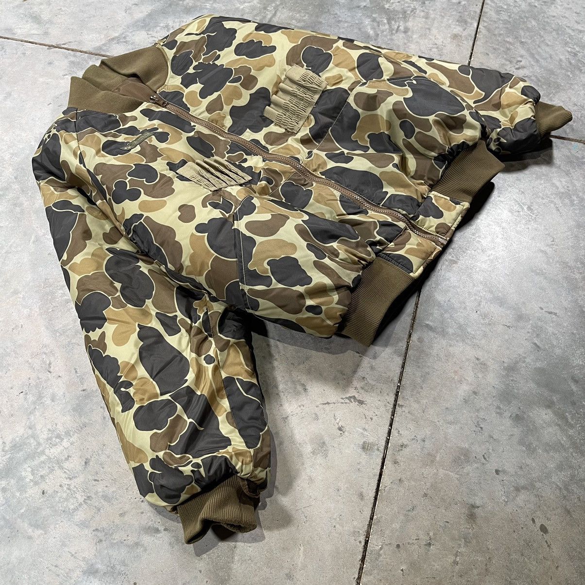 Columbia Vintage Columbia Duck Camo Bomber Jacket Reversible Puffer Size US L / EU 52-54 / 3 - 2 Thumbnail