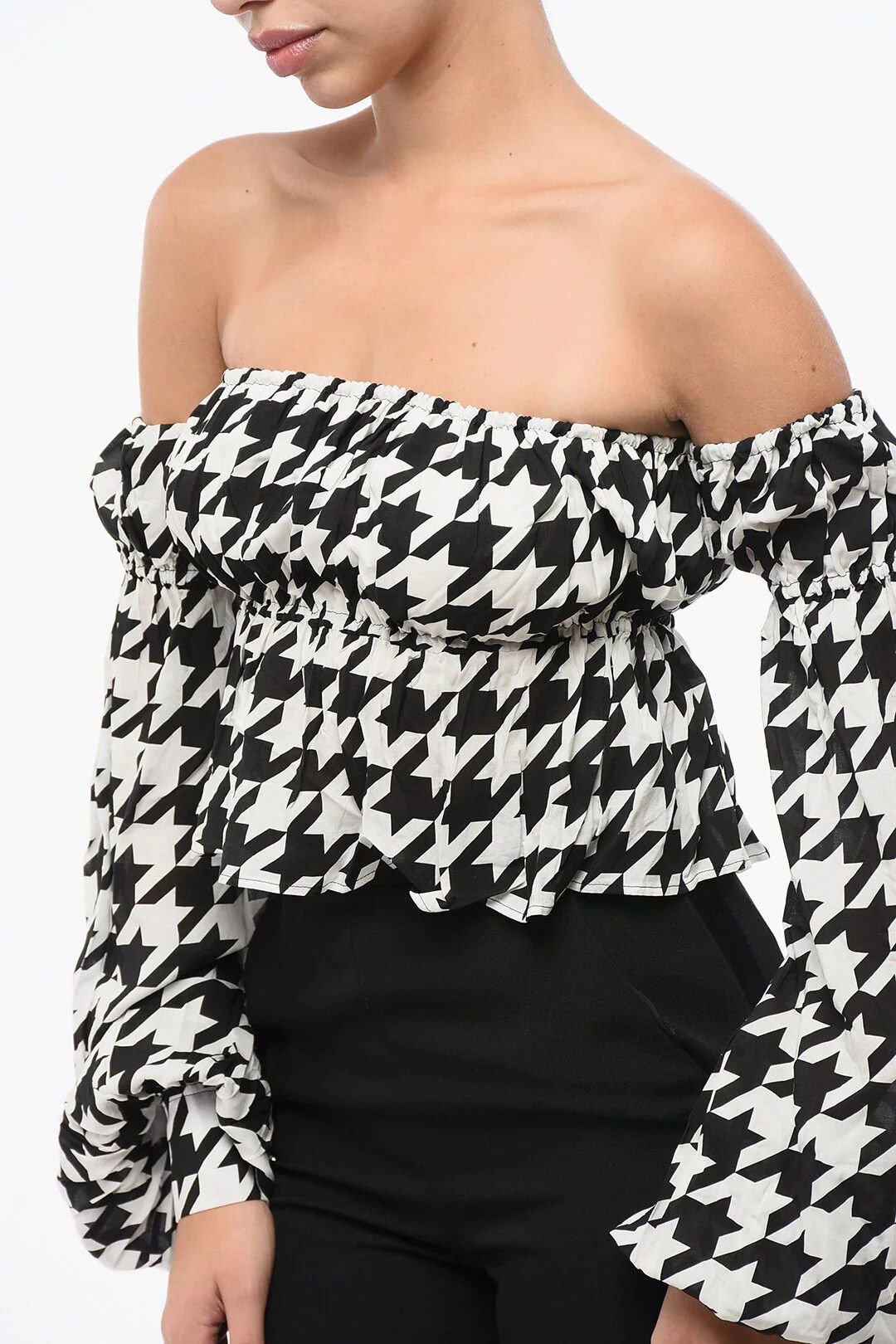 Balmain og1mm0326 Cold-Shoulder Crop Top in Black & White Size S / US 4 / IT 40 - 3 Thumbnail