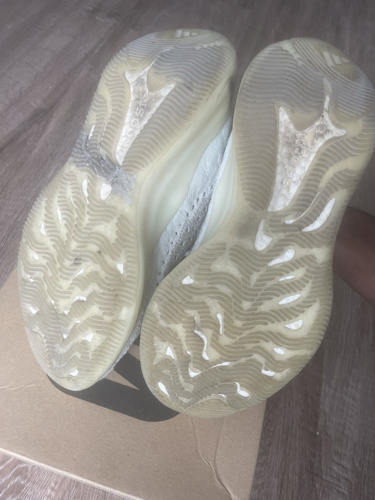 Adidas × Yeezy Yeezy Boost 380 Calcite Glow Size US 8 / EU 41 - 6 Thumbnail