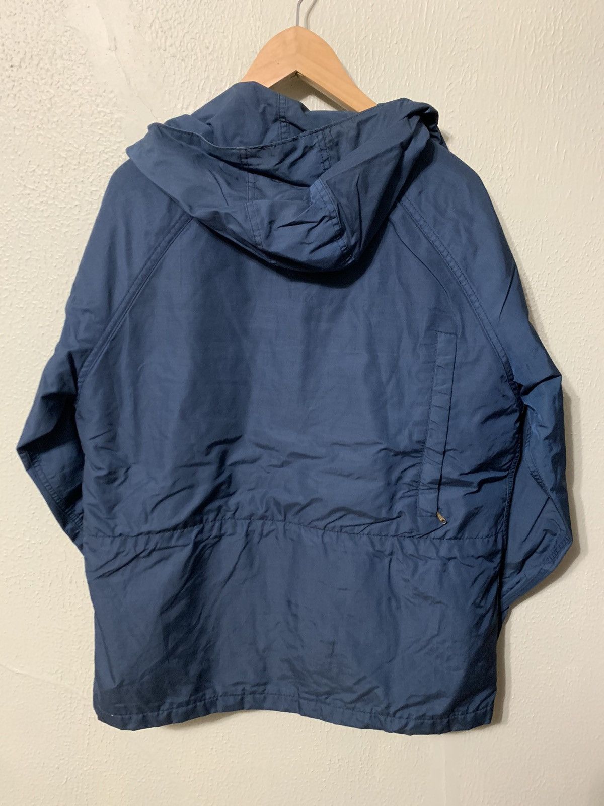 Vintage Vintage Lands End 4 Pocket Hooded Rain Coat Size US L / EU 52-54 / 3 - 1 Thumbnail