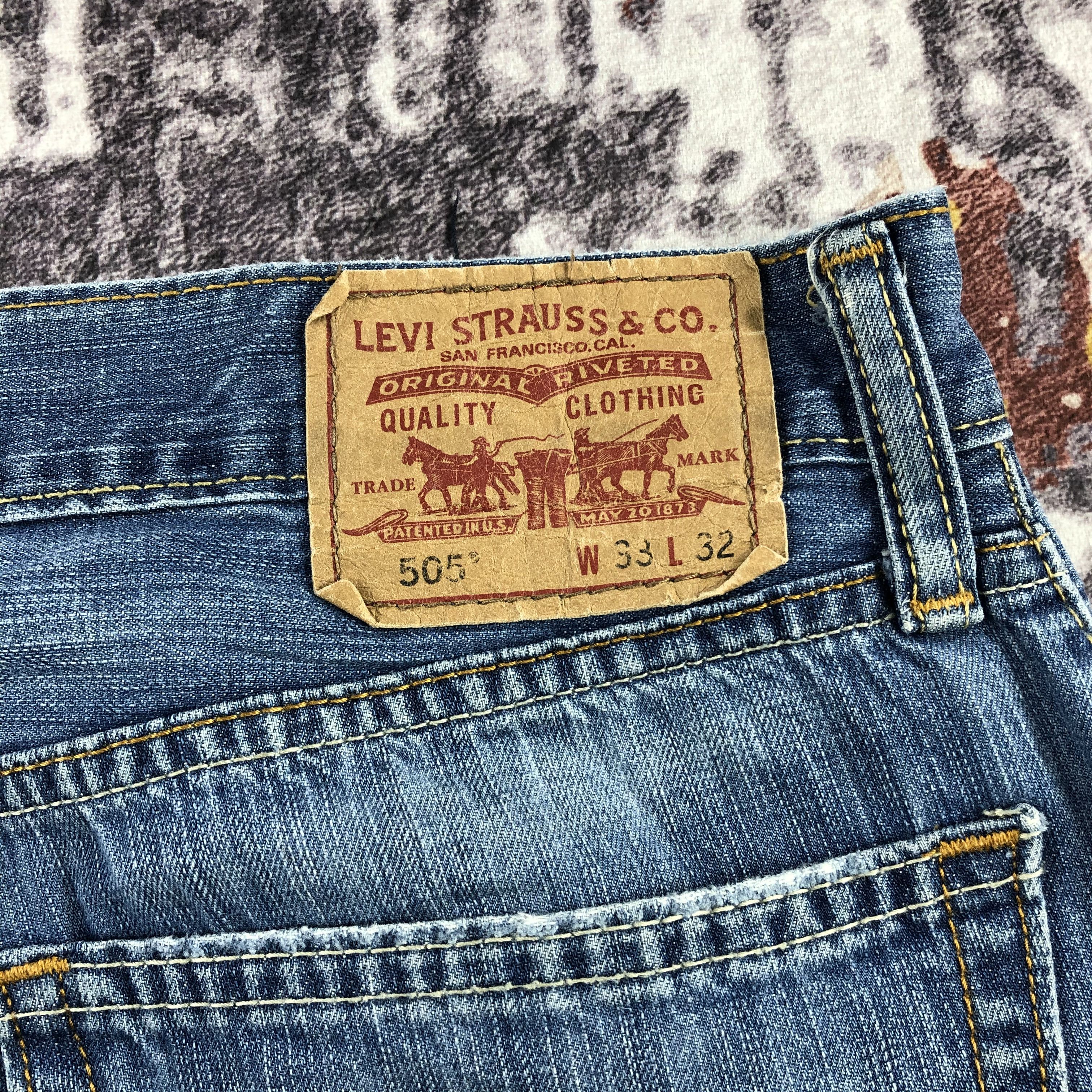 Levi's × Vintage Vintage Blue Wash Levis 505 Jeans-JM2459 Size US 35 - 6 Thumbnail