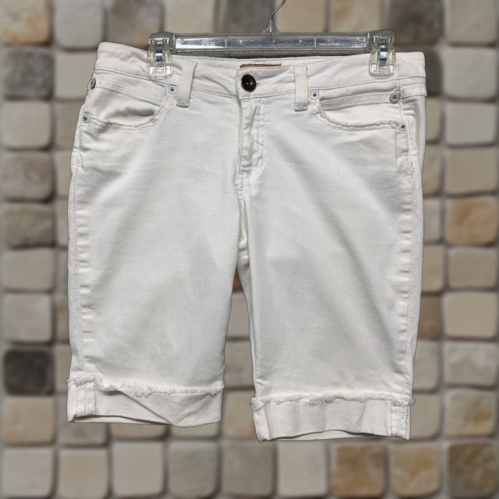 Vintage Nobo Shorts Women's/Junior’s Size 11 White 6 Pockets Gold Stitching-Back Pockets Shirt Size 32" / US 10 / IT 46 - 1 Thumbnail