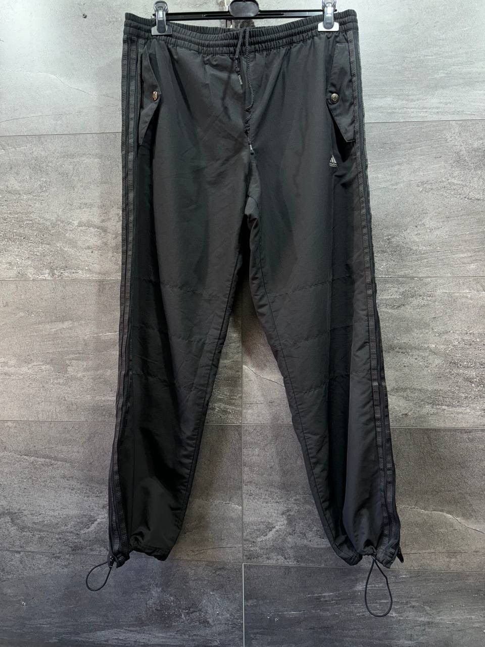 Vintage Adidas Vintage Baggy parachute Pocket Track Pants Y2K Size US 34 / EU 50 - 1 Thumbnail