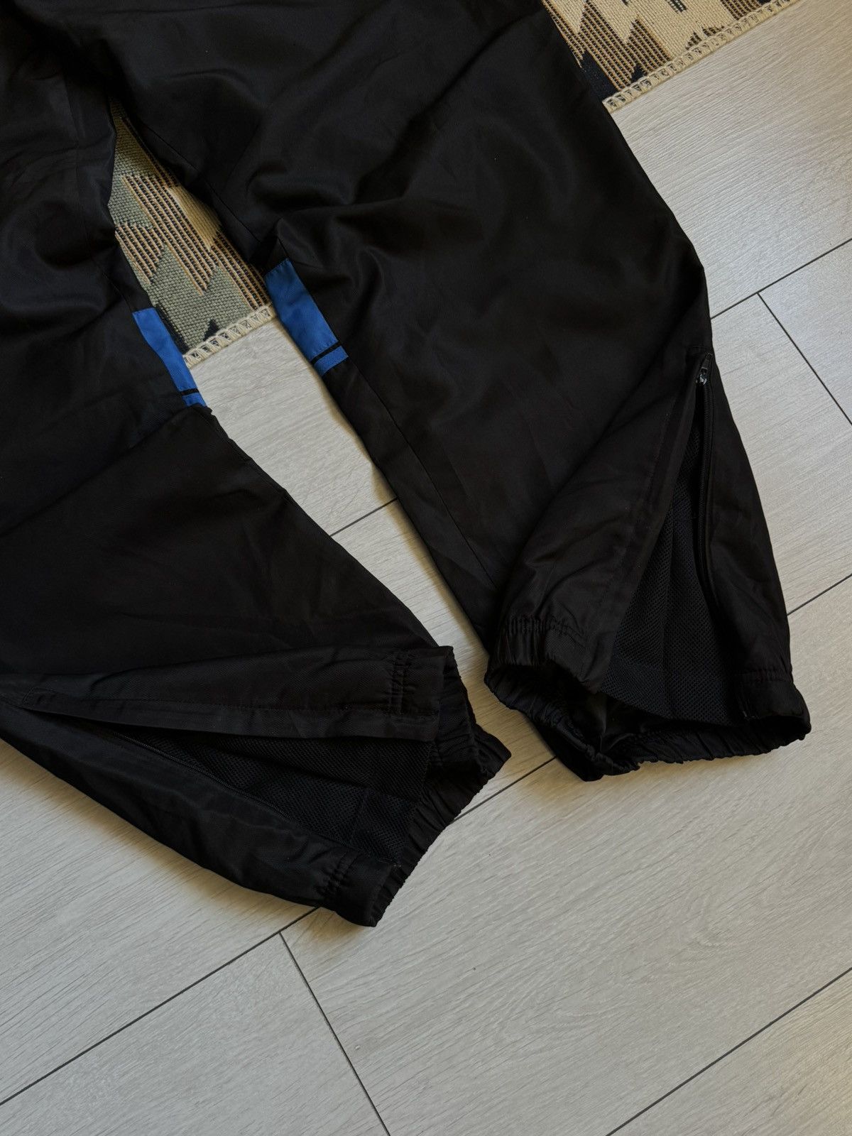 Sergio Tacchini Vintage Sergio Tacchini Nylon Pants Size US 36 / EU 52 - 8 Thumbnail