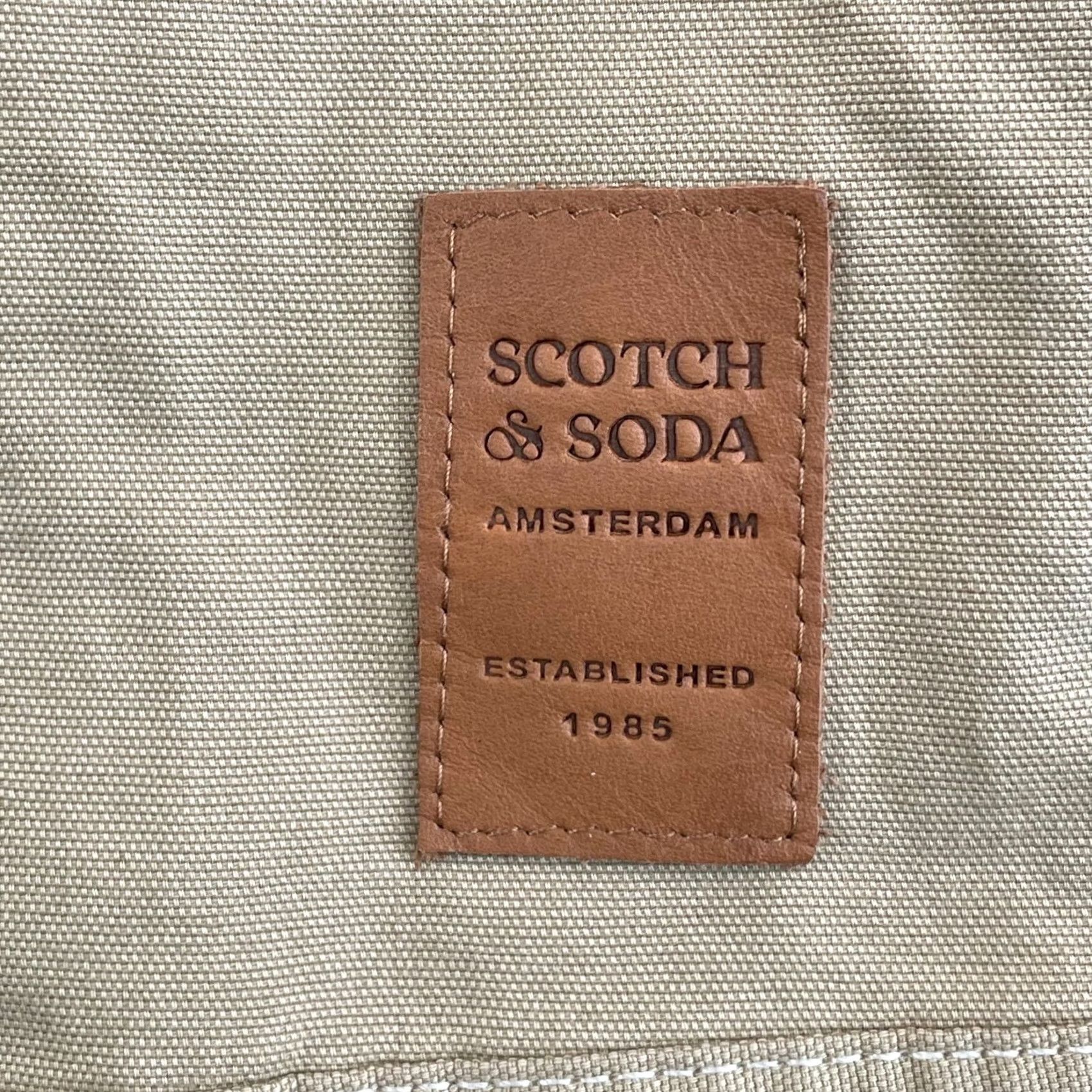 Scotch & Soda Scotch & Soda Canvas Trucker Jacket Men Large Beige Regular Classic Fit NWT Logo Pockets All Seasons Spring Winter Casual Shirt/Jacket Size US L / EU 52-54 / 3 - 6 Thumbnail