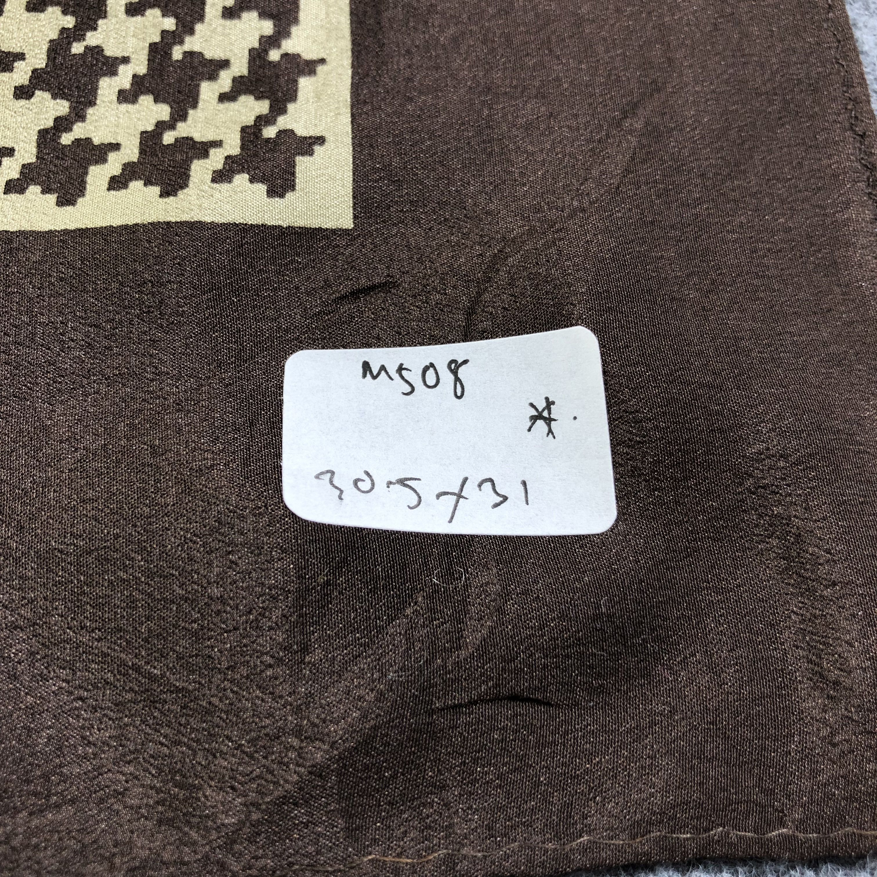 Japanese Brand Luxury Houndstooth Silk Scarf M508 Size ONE SIZE - 5 Thumbnail