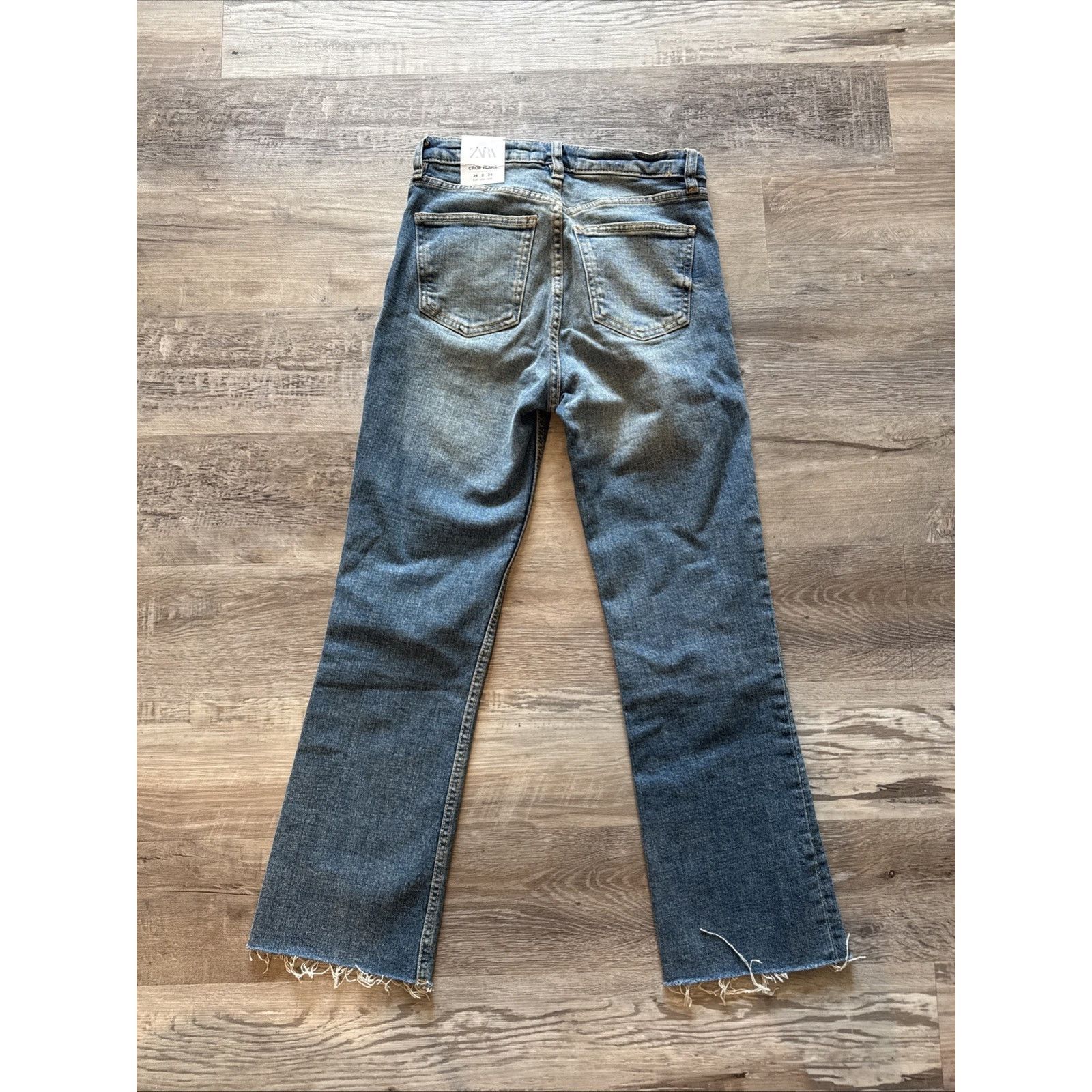 Zara ZARA WOMAN'S MID-RISE CROPPED FLARED TRF JEANS Size 2 Or 34 Size 26" / US 2 / IT 38 - 8 Thumbnail