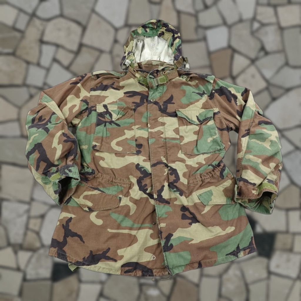 Vintage VINTAGE US Army Military Jacket Mens Medium Camo Outdoor 80s Cold Weather Parka Size US M / EU 48-50 / 2 - 1 Thumbnail