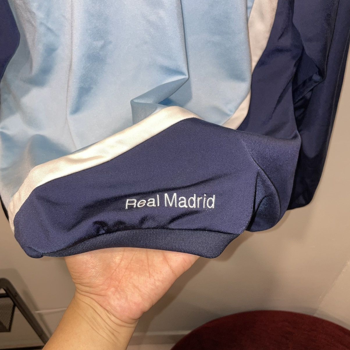 Adidas Vintage Adidas Realmadrid Football Tracktop Soccer Track Size US M / EU 48-50 / 2 - 6 Thumbnail