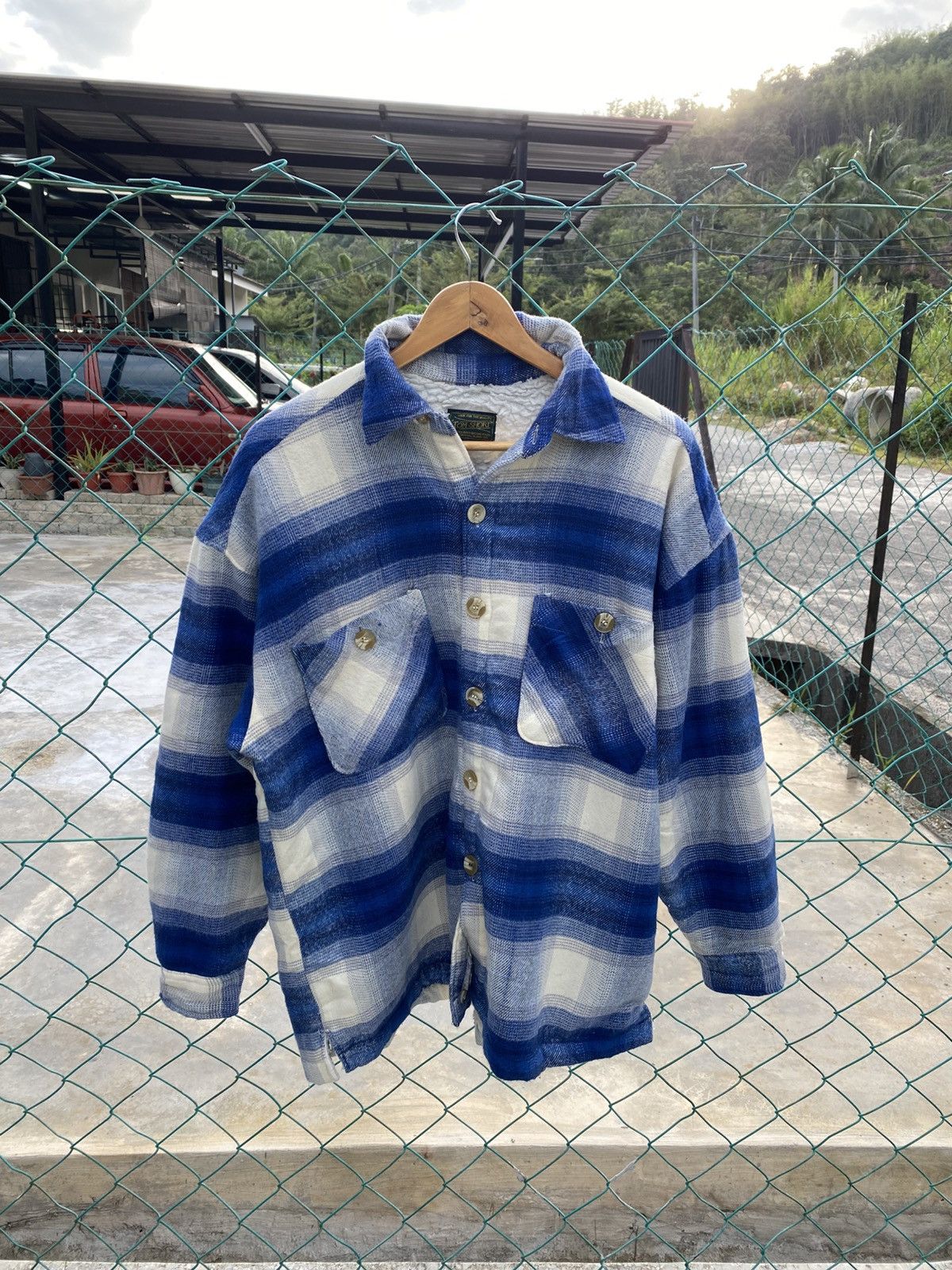 Flannel ⚡️last drop⚡️ Tom short shadow plaid sherpa flannel Size US L / EU 52-54 / 3 - 1 Thumbnail