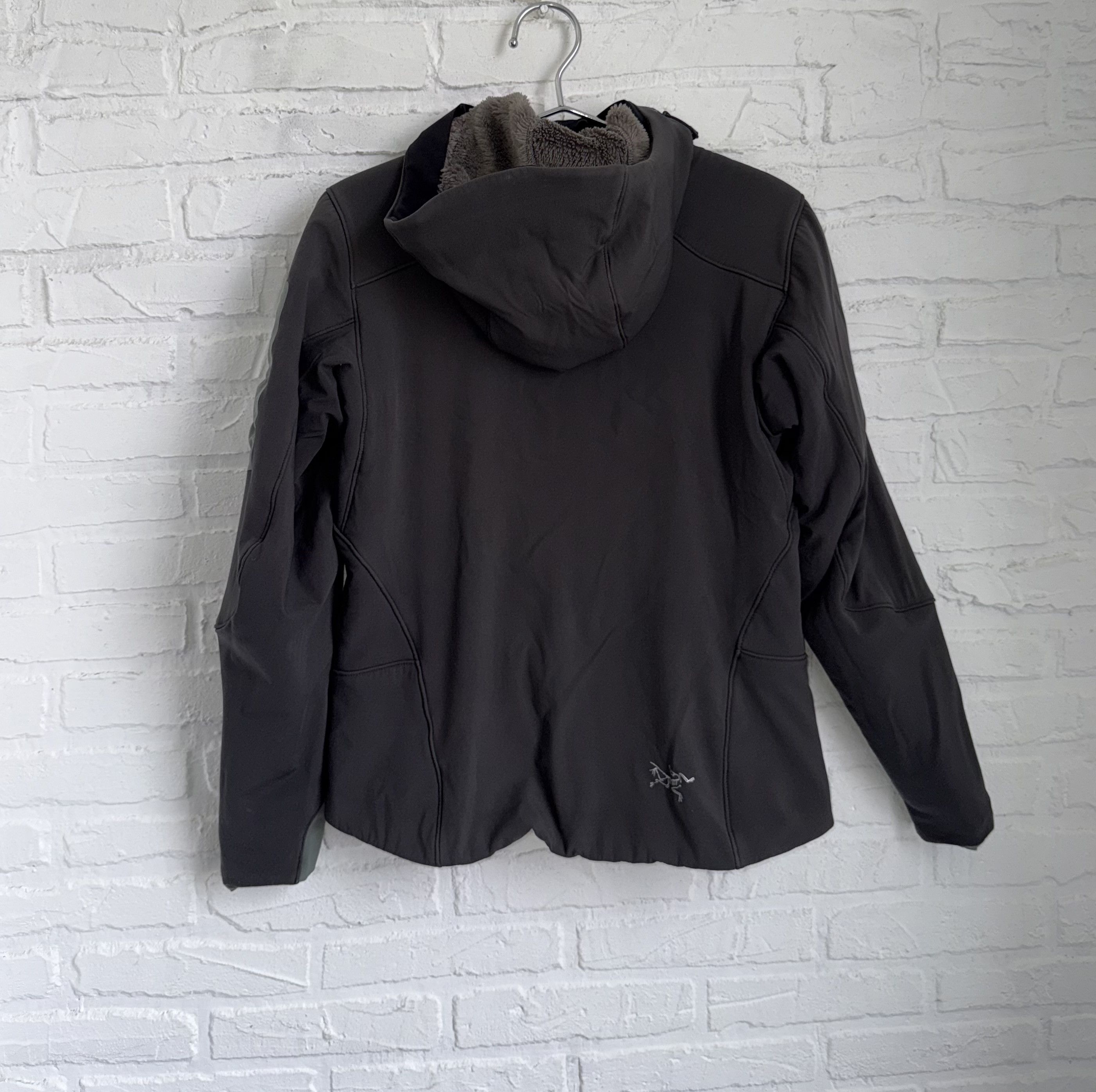 Arc'teryx Vintage Arc’teryx Softshell Jacket Polartec Teddy Fleece Size S / US 4 / IT 40 - 2 Thumbnail
