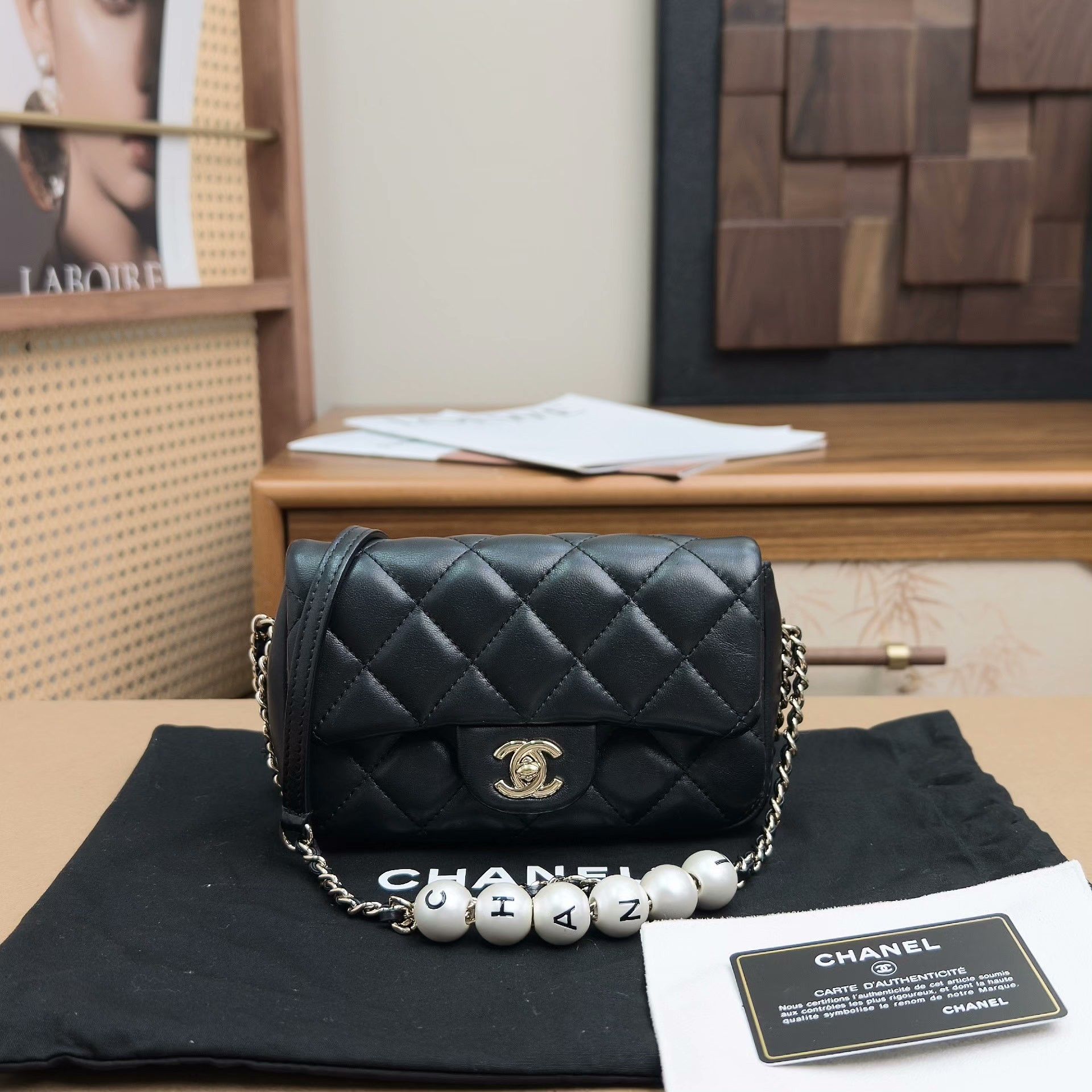 Chanel Pre-loved Bag Very good condition Size ONE SIZE - 1 Thumbnail
