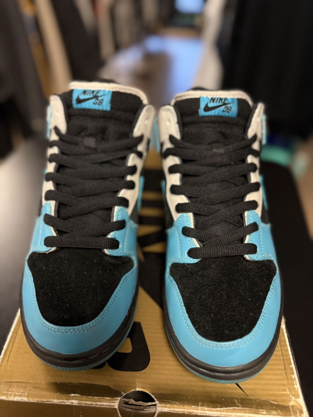 Nike Nike SB Mid Dunk 2008 RARE Aqua Fuel Blue Size 11 Size US 11 / EU 44 - 4 Thumbnail