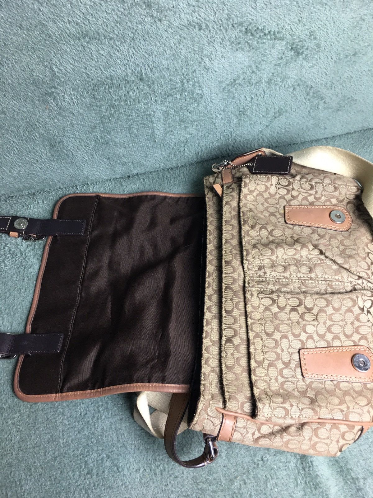 Coach COACH Vintage Monogram Logo Canvas Messenger Shoulder Bag Size ONE SIZE - 14 Thumbnail
