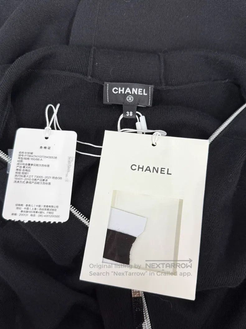Chanel Chanel 25C Early Spring Holiday Black Medium Sleeve Hooded Size XS / US 0-2 / IT 36-38 - 3 Thumbnail