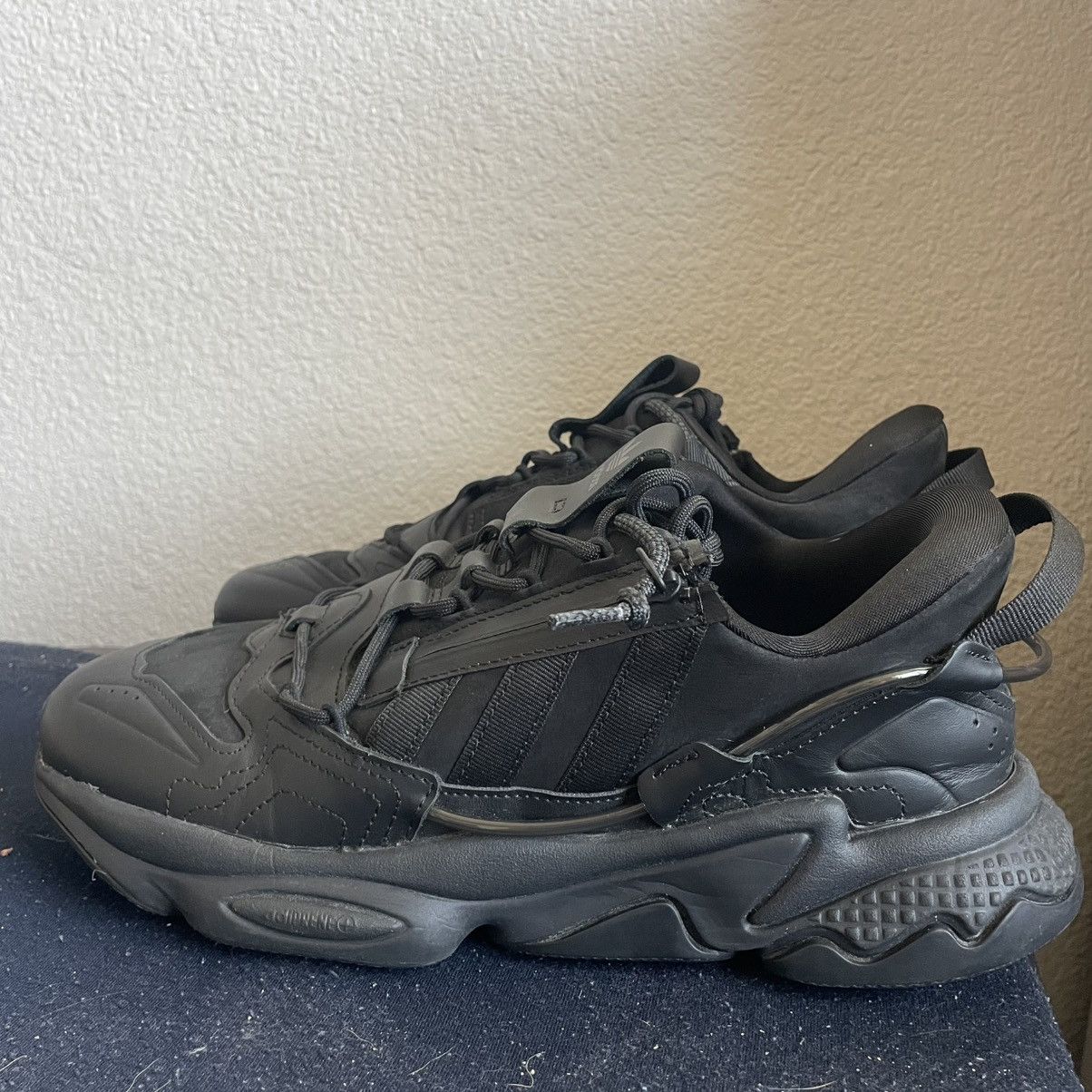Adidas Adidas Ozweego Size US 9 / EU 42 - 2 Thumbnail