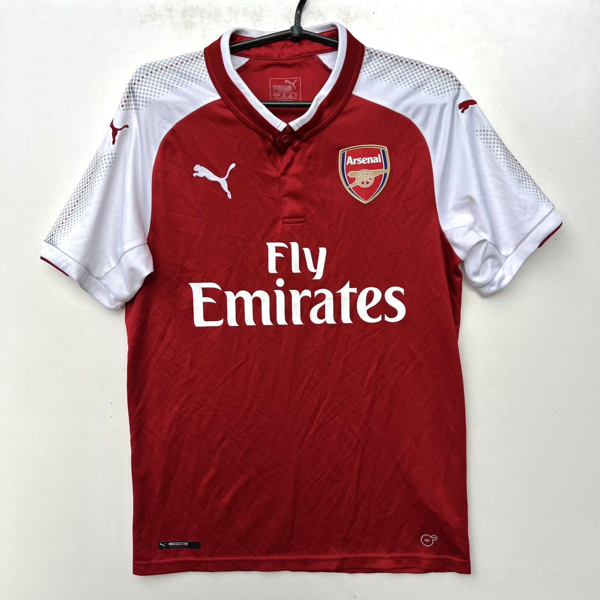 Puma ARSENAL 2017/2018 HOME FOOTBALL SHIRT SOCCER JERSEY PUMA Size US S / EU 44-46 / 1 - 1 Thumbnail