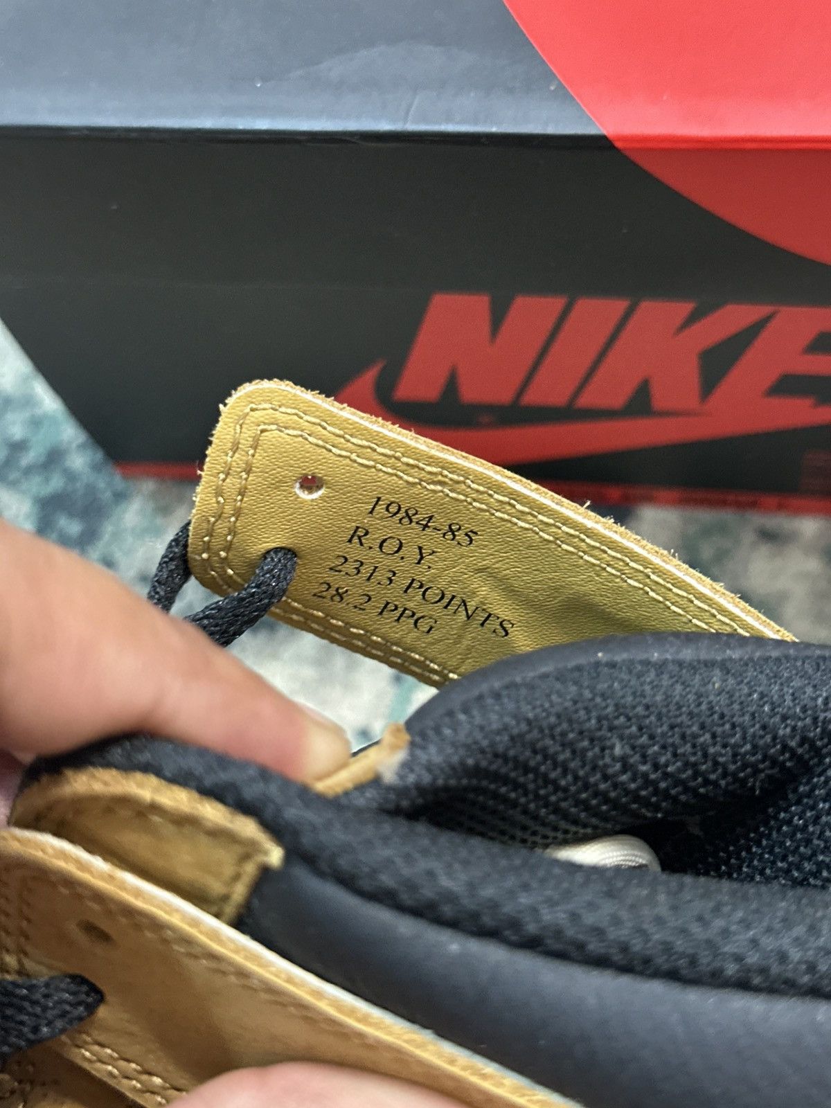 Jordan Brand × Nike Nike Air Jordan 1 High OG “Rookie of the Year” Size US 9.5 / EU 42-43 - 16 Thumbnail