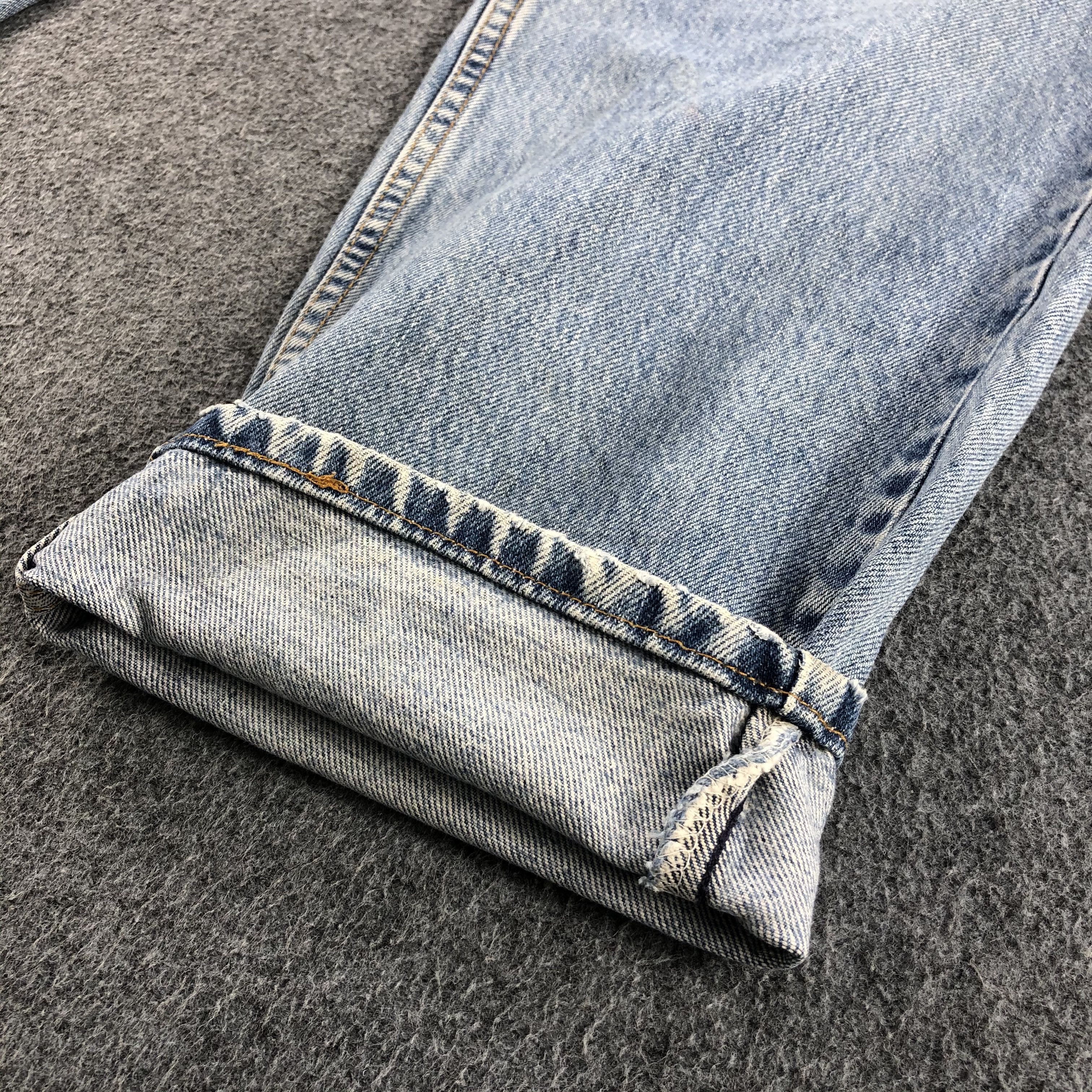 Levi's Vintage 90s Light Wash Levis 560 Jeans-J1264 Size US 33 - 7 Thumbnail