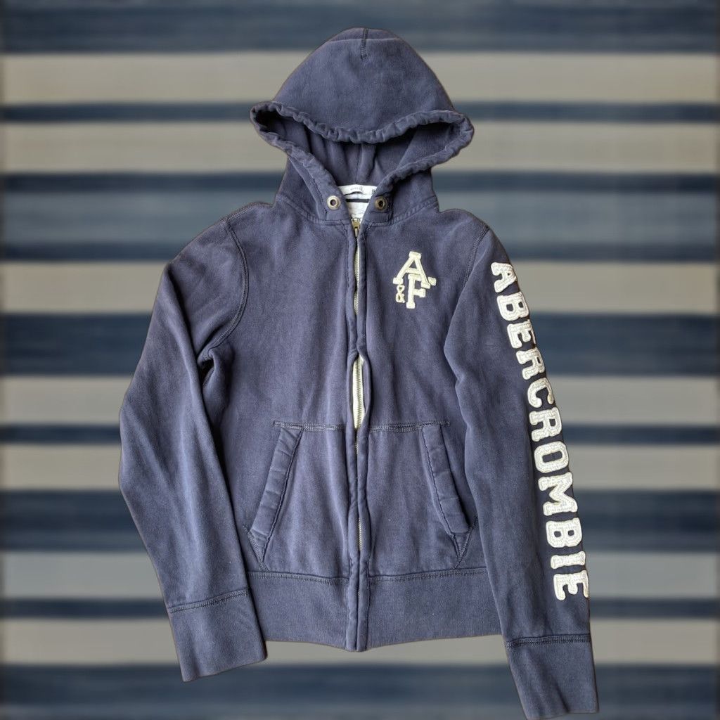 Abercrombie & Fitch VINTAGE Abercrombie & Fitch Muscle Zip Up Hoodie Men Small Gray Logo 00s Size US S / EU 44-46 / 1 - 1 Thumbnail