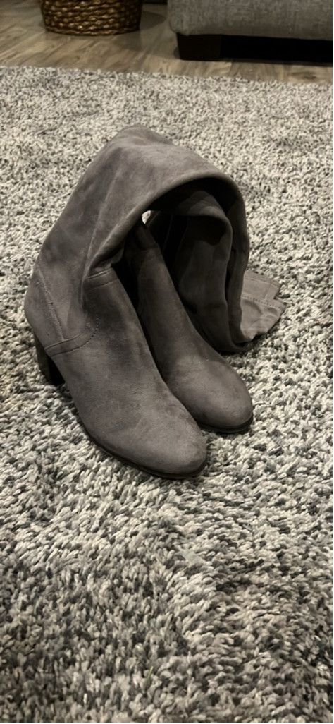 Aldo Women's Aldo Boots, Gray, Size 7 1/2 Size US 7.5 / IT 37.5 - 1 Thumbnail