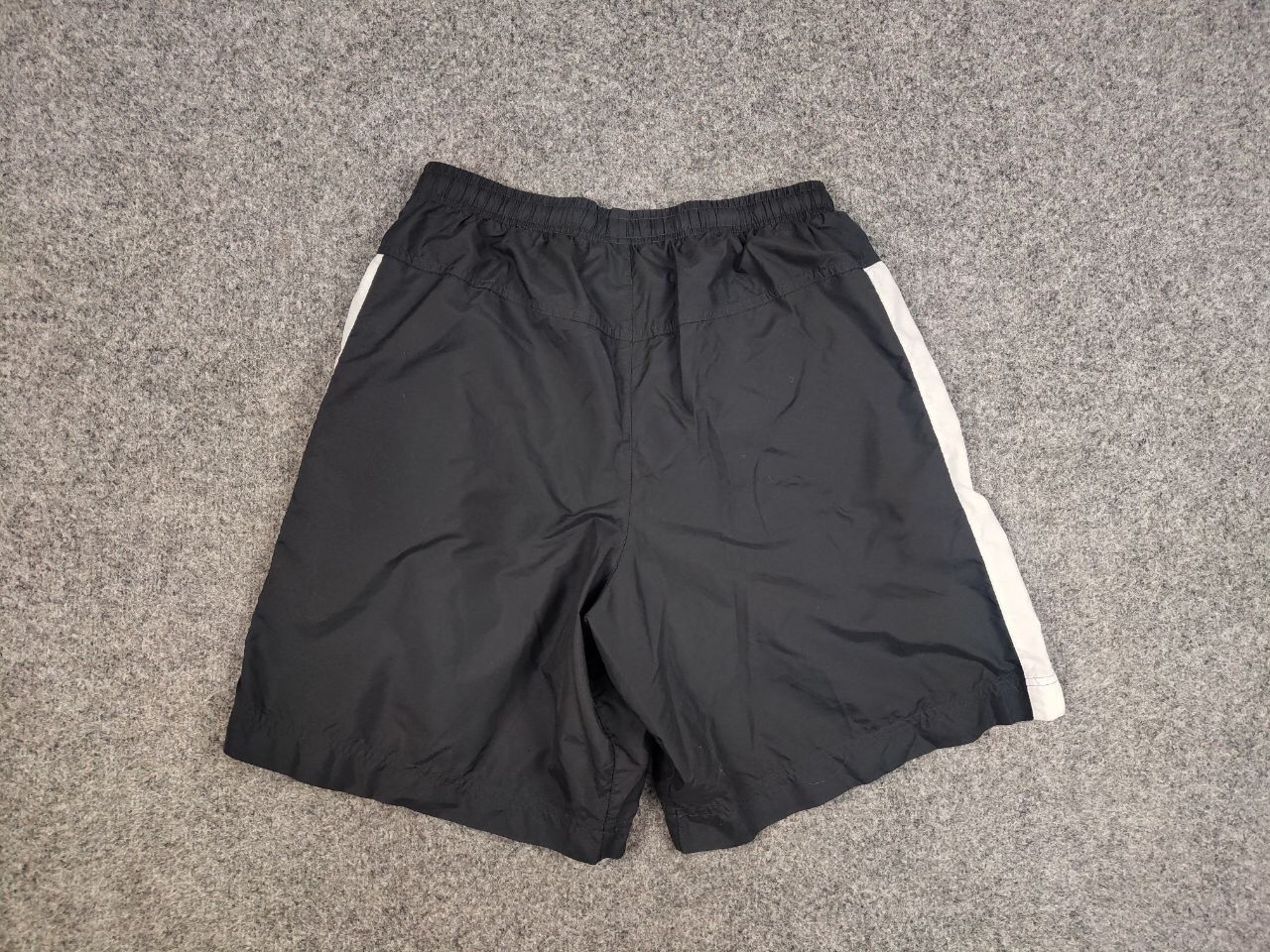 Nike Vintage 90's Nike swoosh Gray Shorts nylon casual Y2K Style Size US 34 / EU 50 - 7 Thumbnail