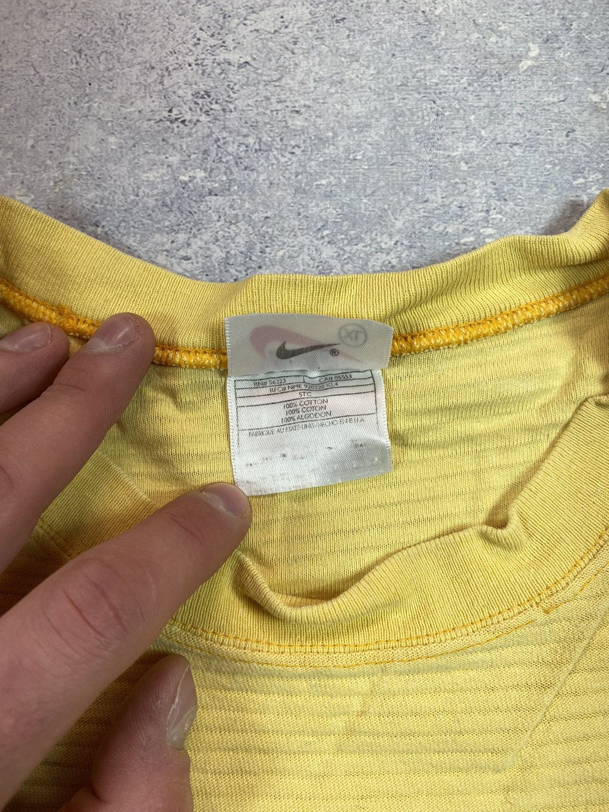 Nike × Vintage Vintage Nike Men’s Yellow T-shirt With Big Centre Logo Size US XL / EU 56 / 4 - 10 Thumbnail