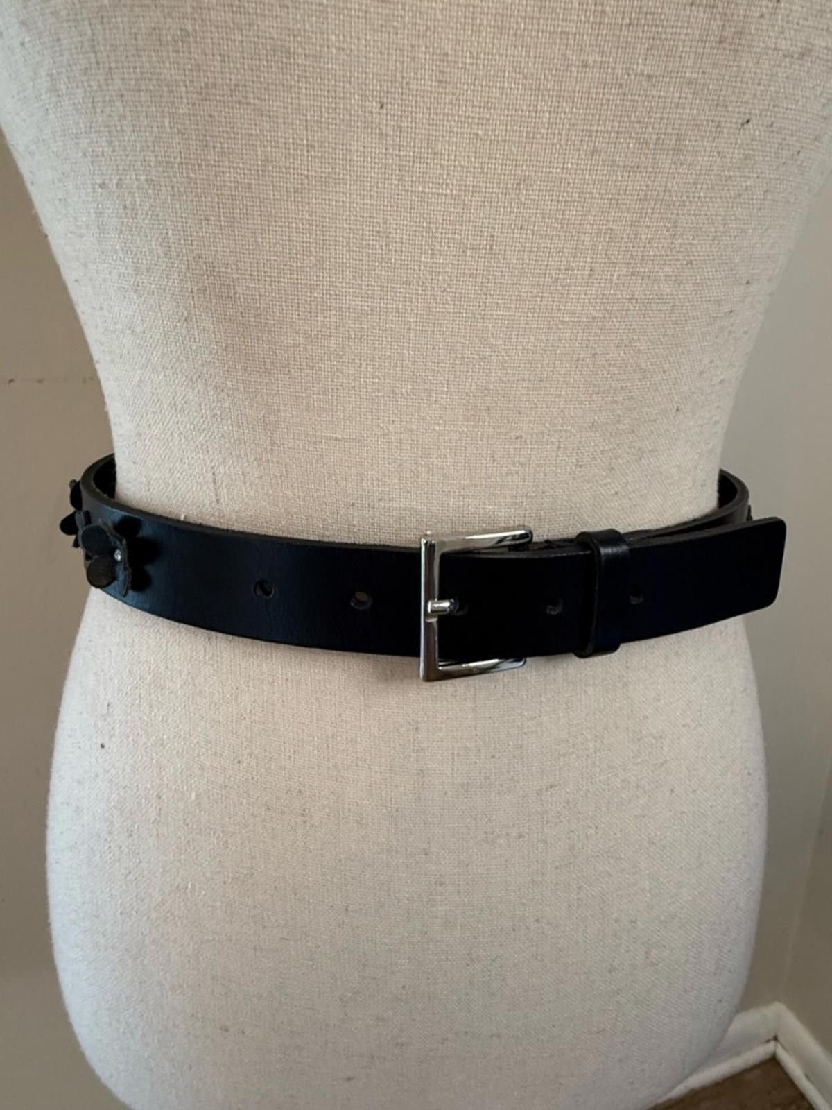 Other Sangiorgio black floral leather belt silver buckle SZ SM Size ONE SIZE - 1 Thumbnail
