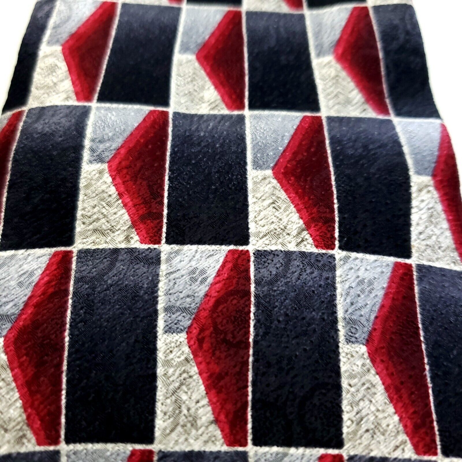 Pierre Cardin Pierre Cardin Gray Red Print Geometric Wide Silk Tie Size ONE SIZE - 2 Thumbnail