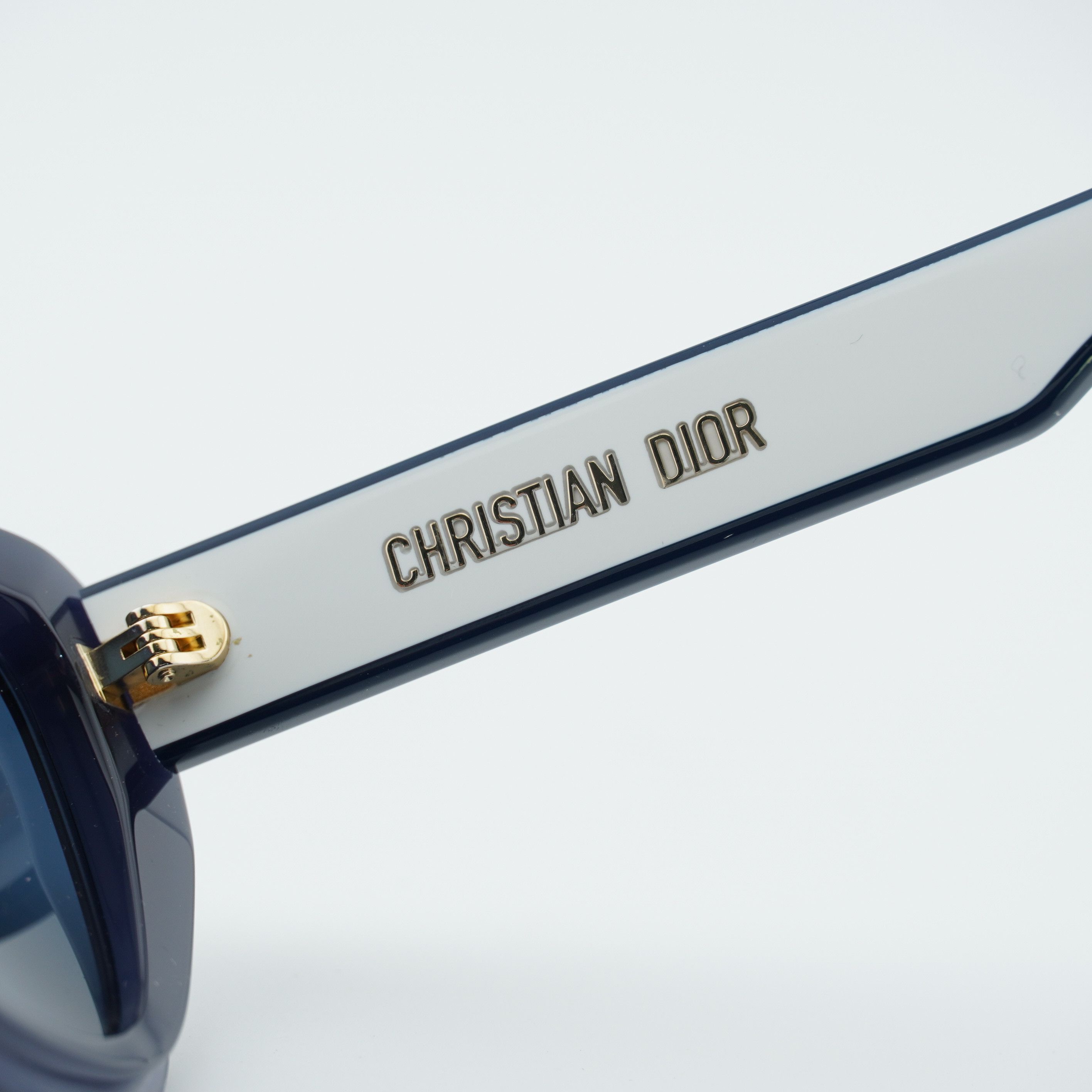 Dior Dior DIORPACIFIC B3U 30B0 Sunglasses Blue Shield Frame Size ONE SIZE - 10 Thumbnail