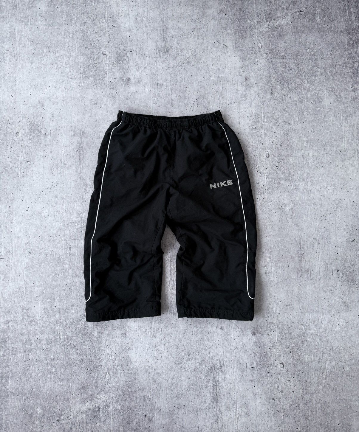 Nike × Vintage Nike Vintage Y2K Black Shorts 00s Size US 33 - 1 Thumbnail