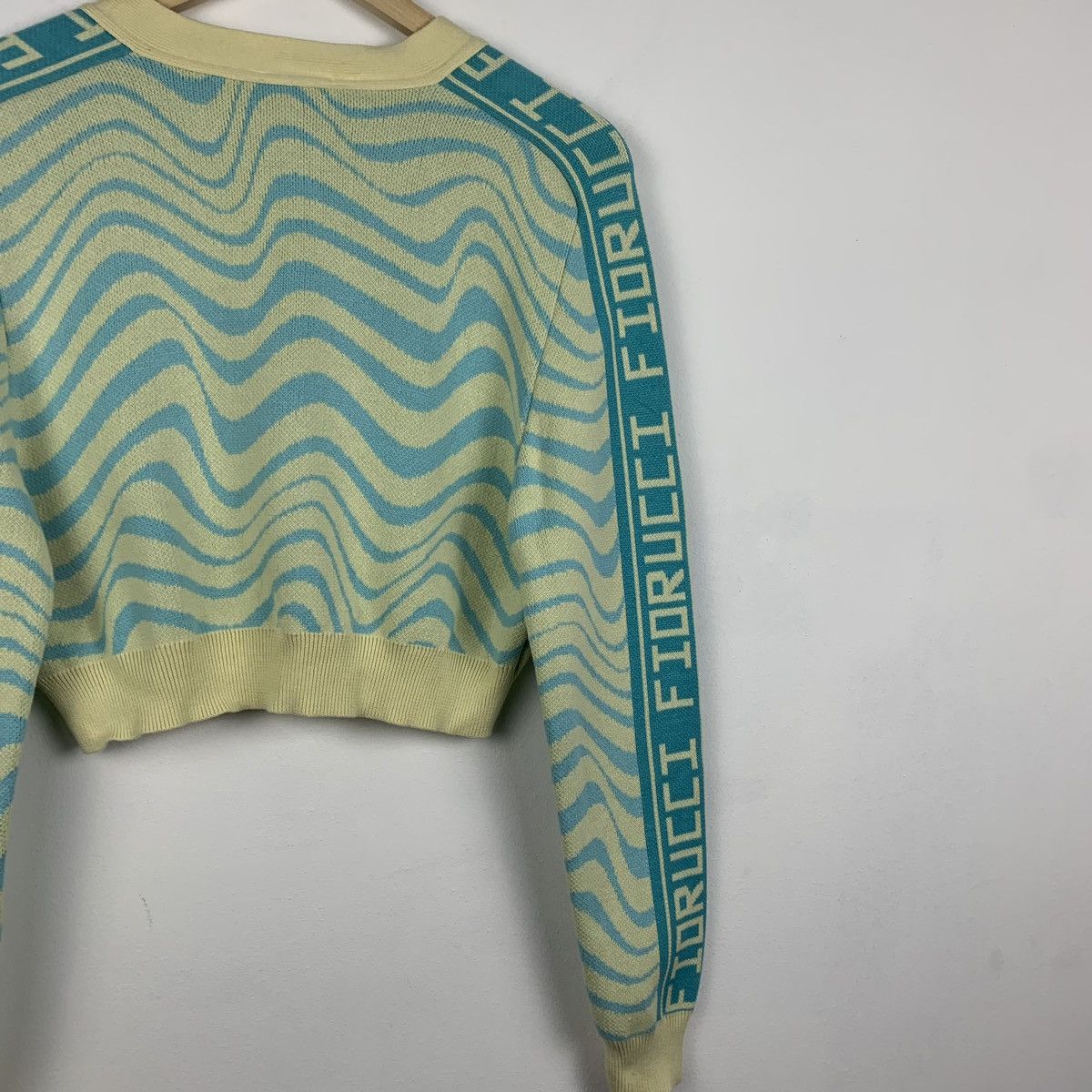 Fiorucci Designer Fiorucci Knit Crop Cardigan Long Sleeve Size L Y2K Size L / US 10 / IT 46 - 11 Thumbnail