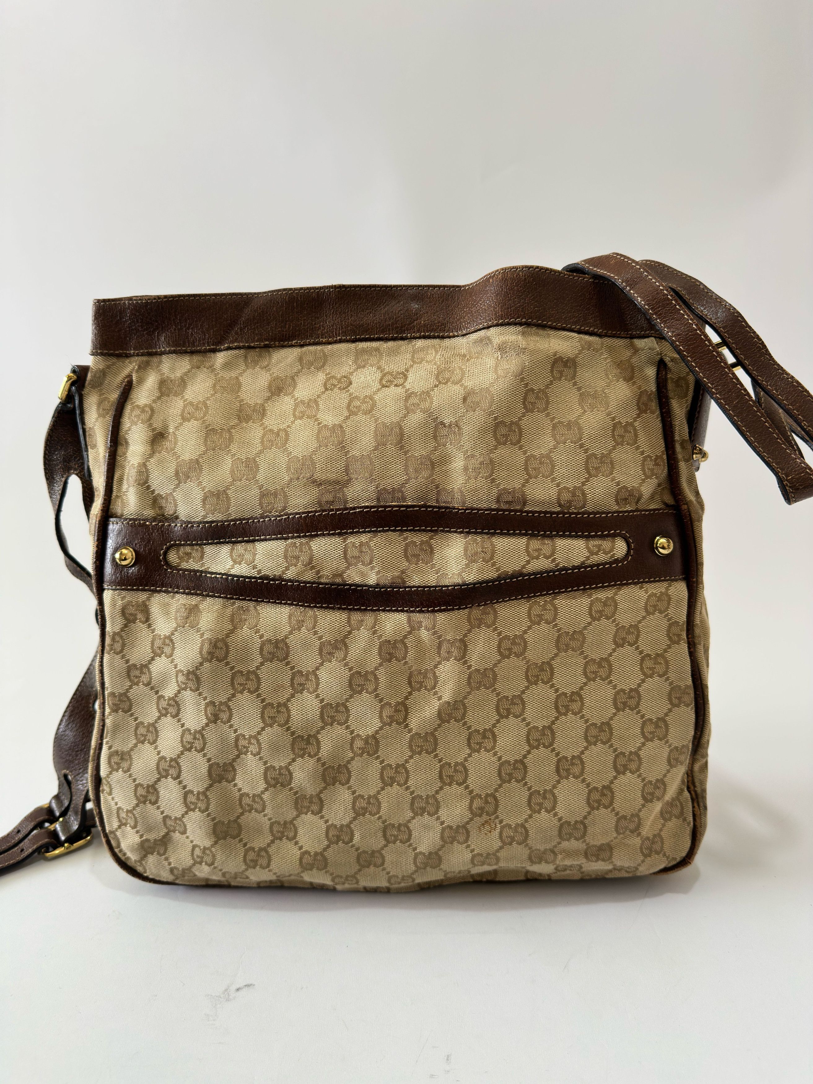 VINTAGE Gucci GG Canvas Shoulder Bag