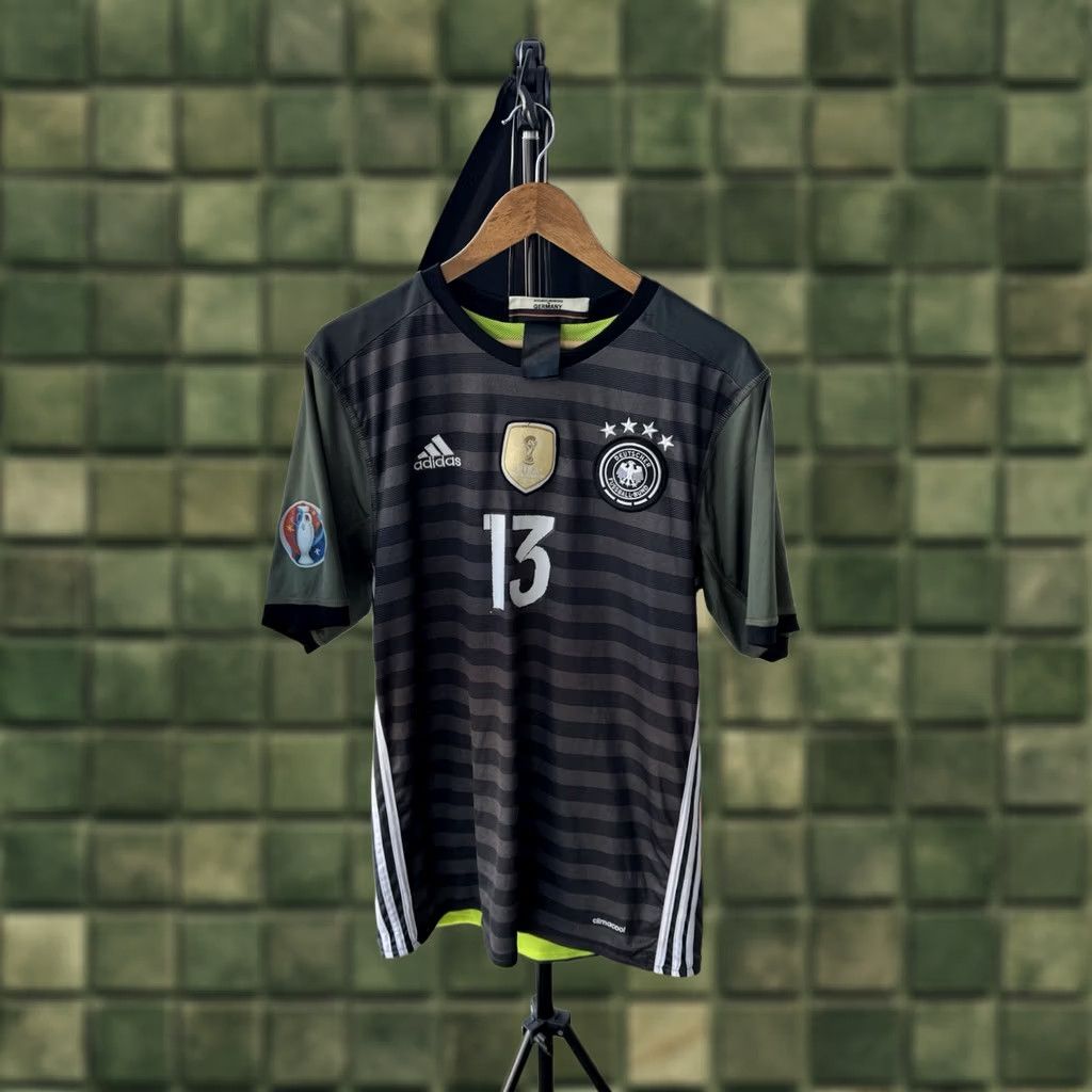 Adidas ADIDAS Germany 2016/17 EURO Away Football Shirt Jersey Thomas Müller L Mens Green Jersey 90s Retro FIFA Fans Size US L / EU 52-54 / 3 - 1 Thumbnail