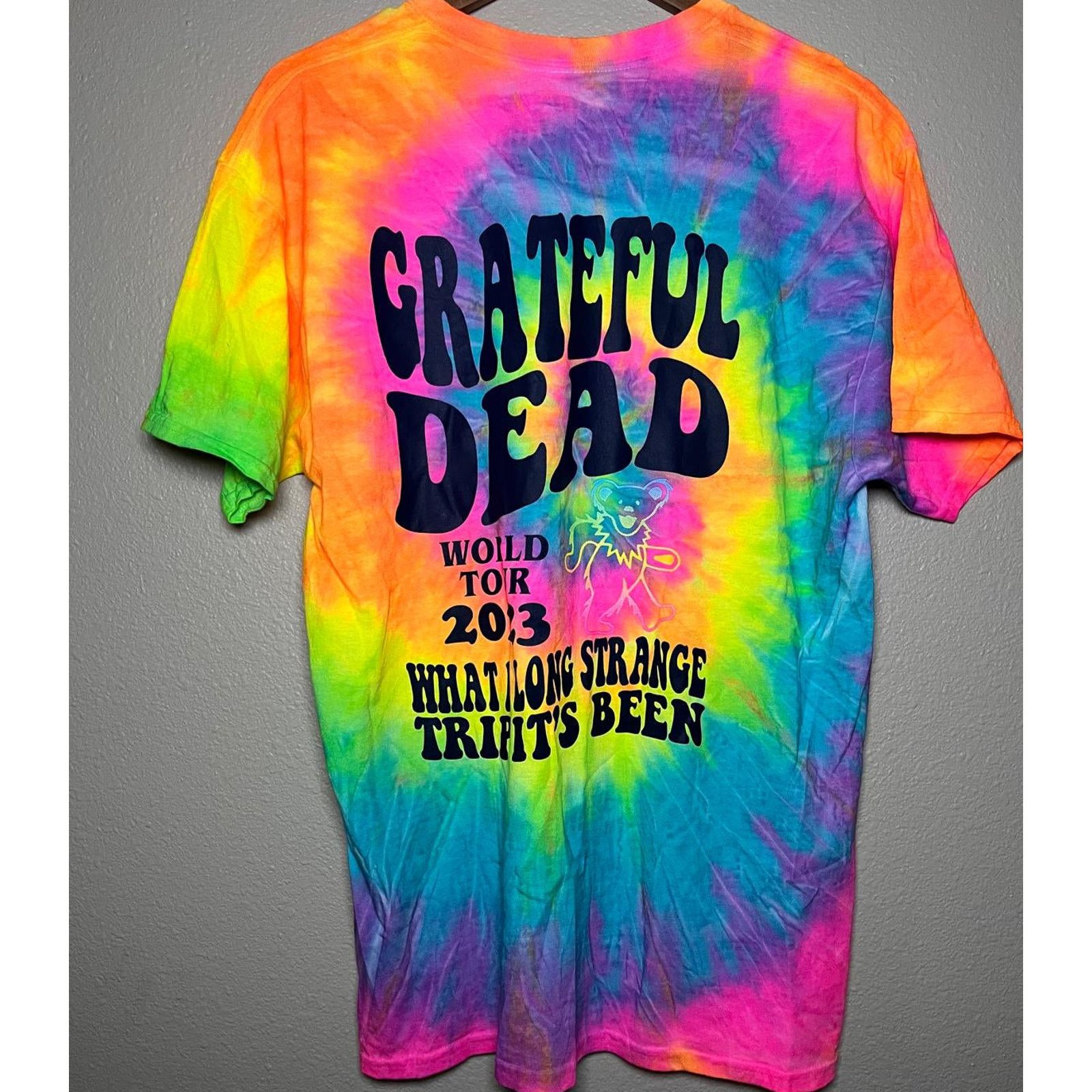 Gildan Grateful Dead 🌀 2023 Tour Tie-Dye Tee – Size L Size US L / EU 52-54 / 3 - 2 Thumbnail