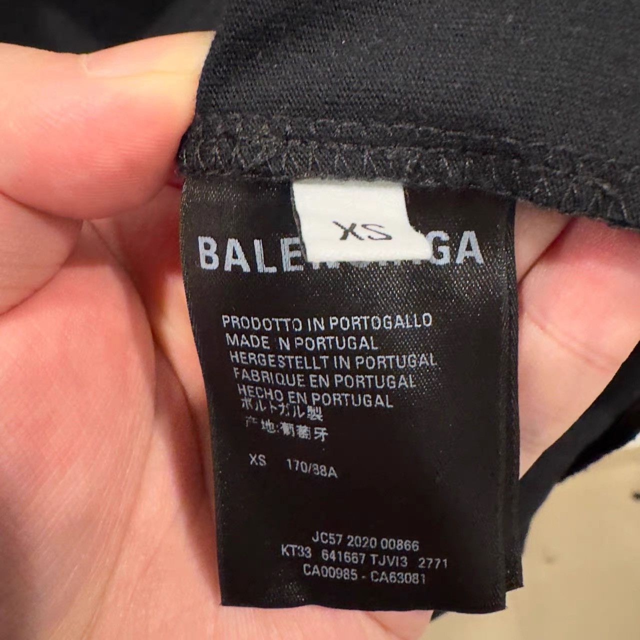 Balenciaga Balenciaga Black Seven Languages Long Sleeve K28 Size US XS / EU 42 / 0 - 4 Thumbnail