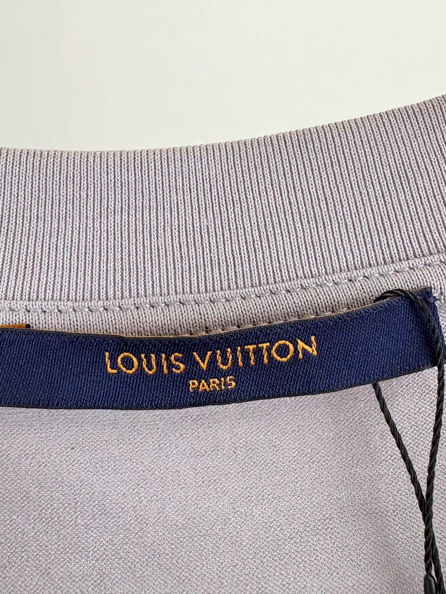 Louis Vuitton LV Monogram T-shirt K1 Size US XL / EU 56 / 4 - 4 Thumbnail