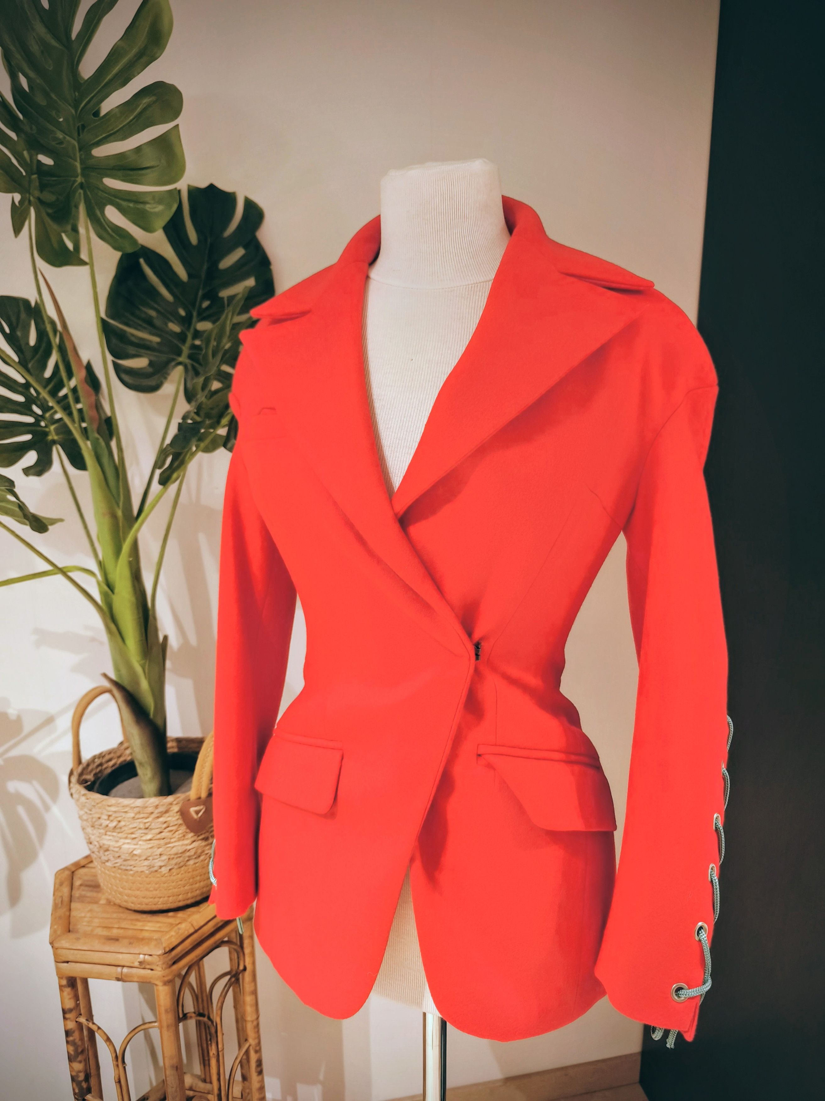 Other GUDU AW18 Red Runway Blazer – One of One Sample Size XS / US 0-2 / IT 36-38 - 1 Thumbnail