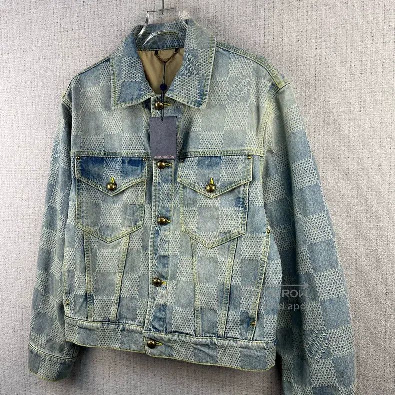 Louis Vuitton Louis Vuitton SS25 checkerboard full-print single-breasted Size US M / EU 48-50 / 2 - 2 Thumbnail