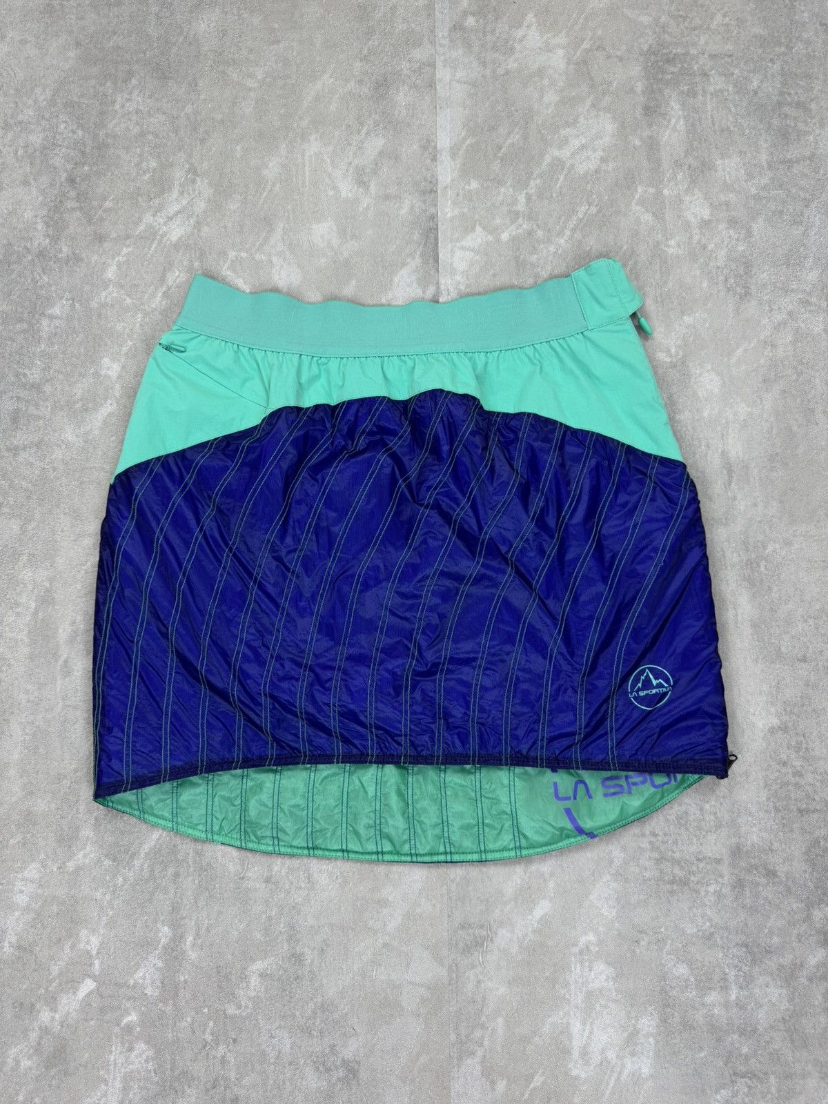 La Sportiva LA Sportiva Quilted Warm Up Mini reversible Skirt Hiking Size 29" - 1 Thumbnail