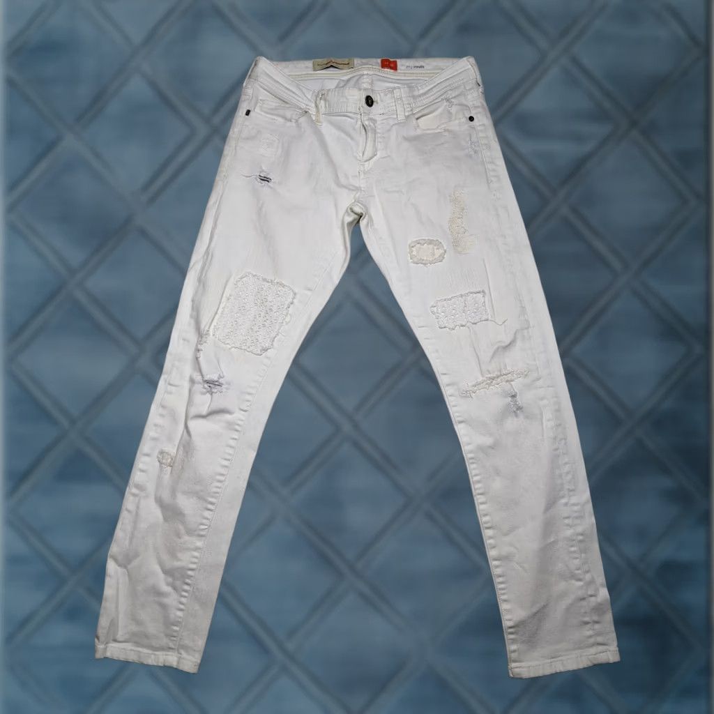 Vintage Pilcro and the Letterpress Hyphen Womens 26 2 White Jeans Skinny Patches Destroy Skinny Jeans Womens 26 White Denim Slimming Modern 90s? Size 30" / US 8 / IT 44 - 1 Thumbnail